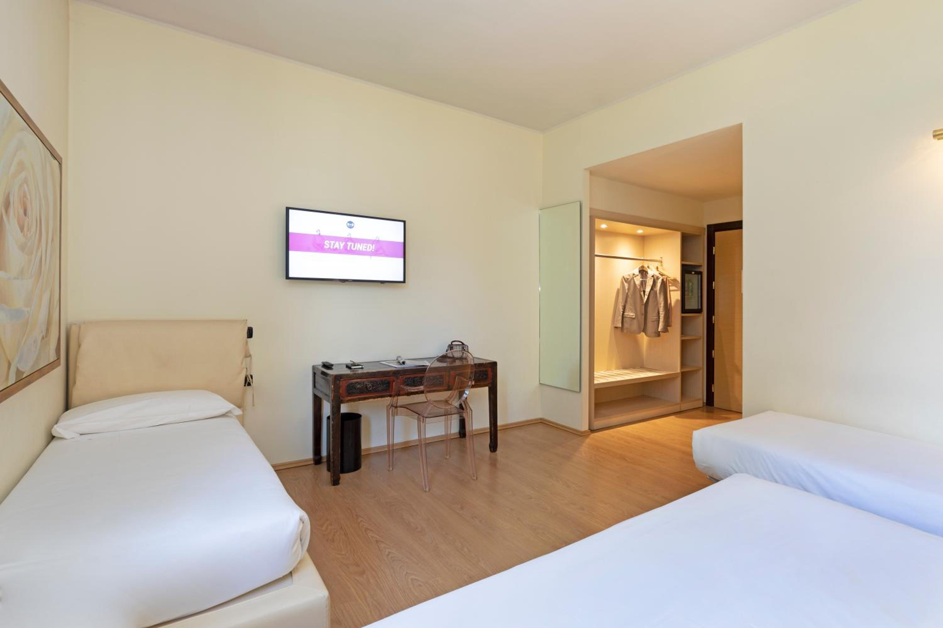 Quadruple Room - Photo 3