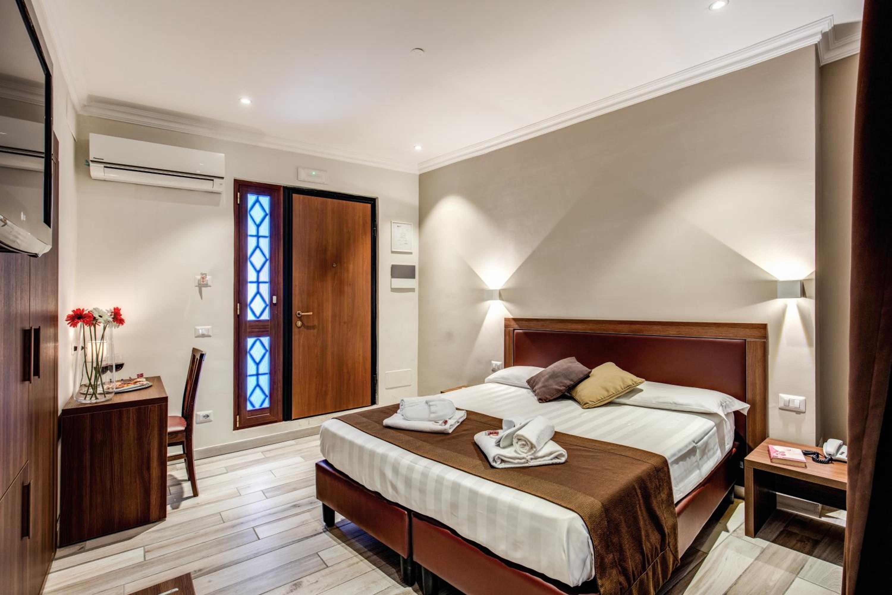 Double or Twin Room with Garden View