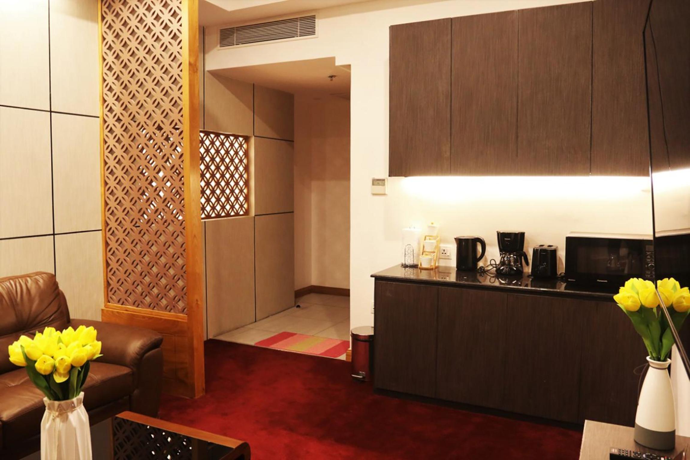 Suite With Mountain View