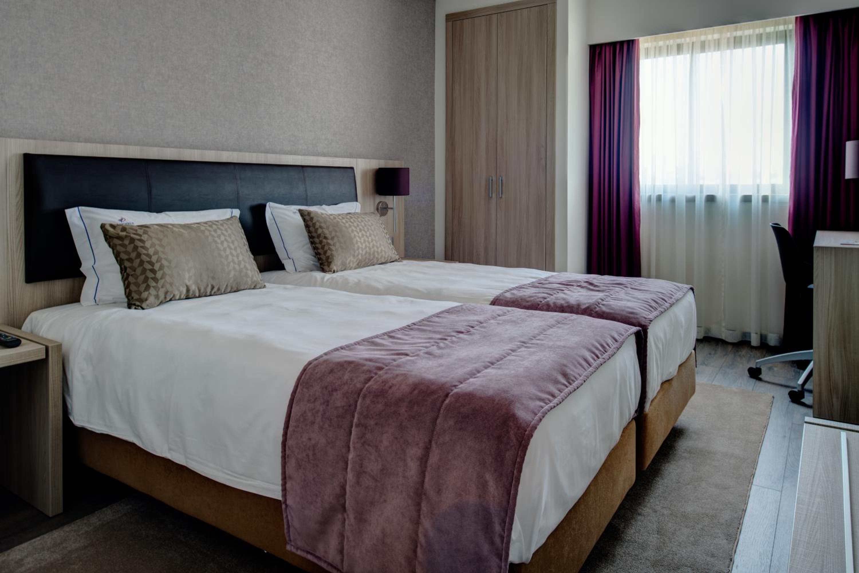 Executive Twin Room - Photo 5