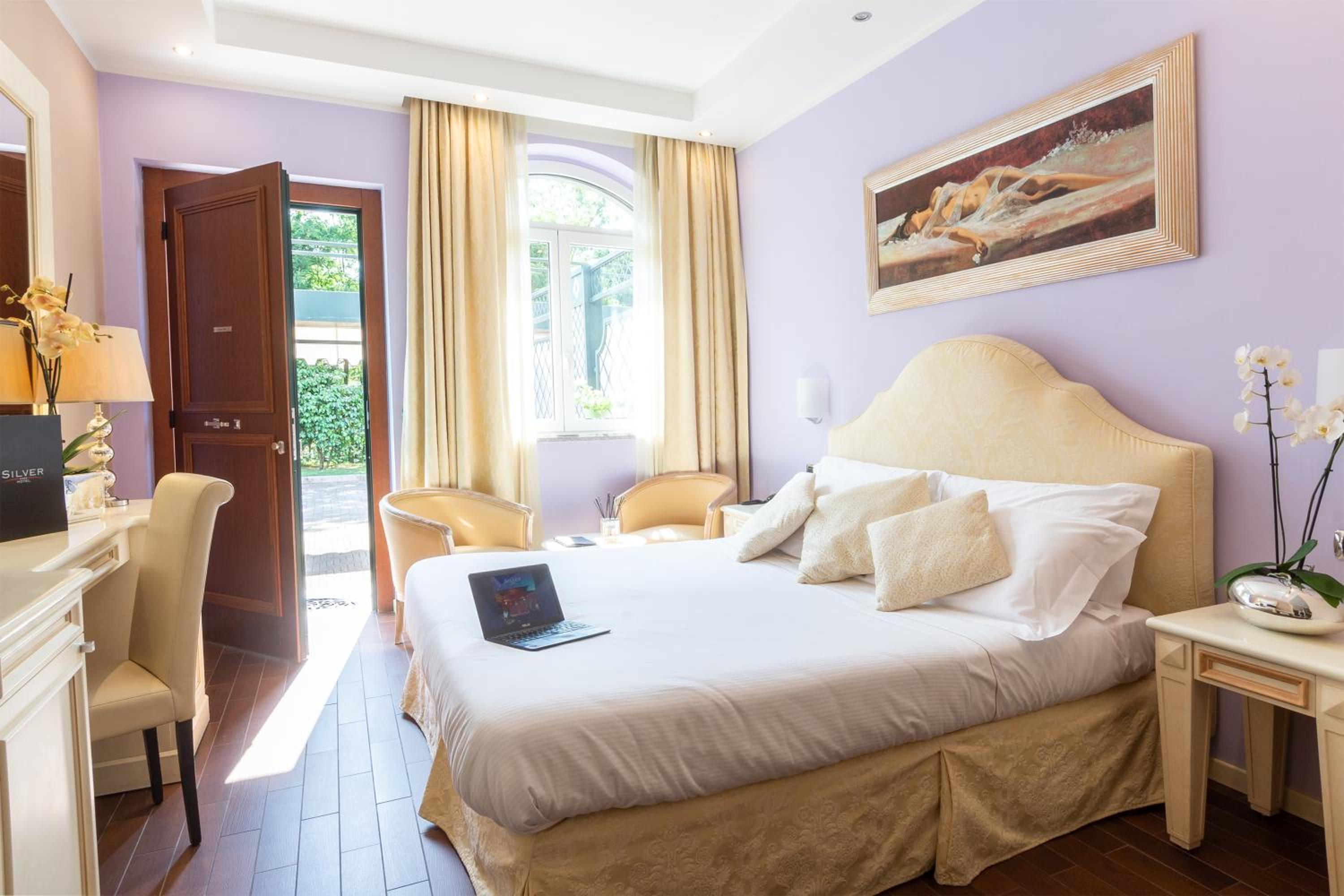 Deluxe Double or Twin Room with Spa Bath