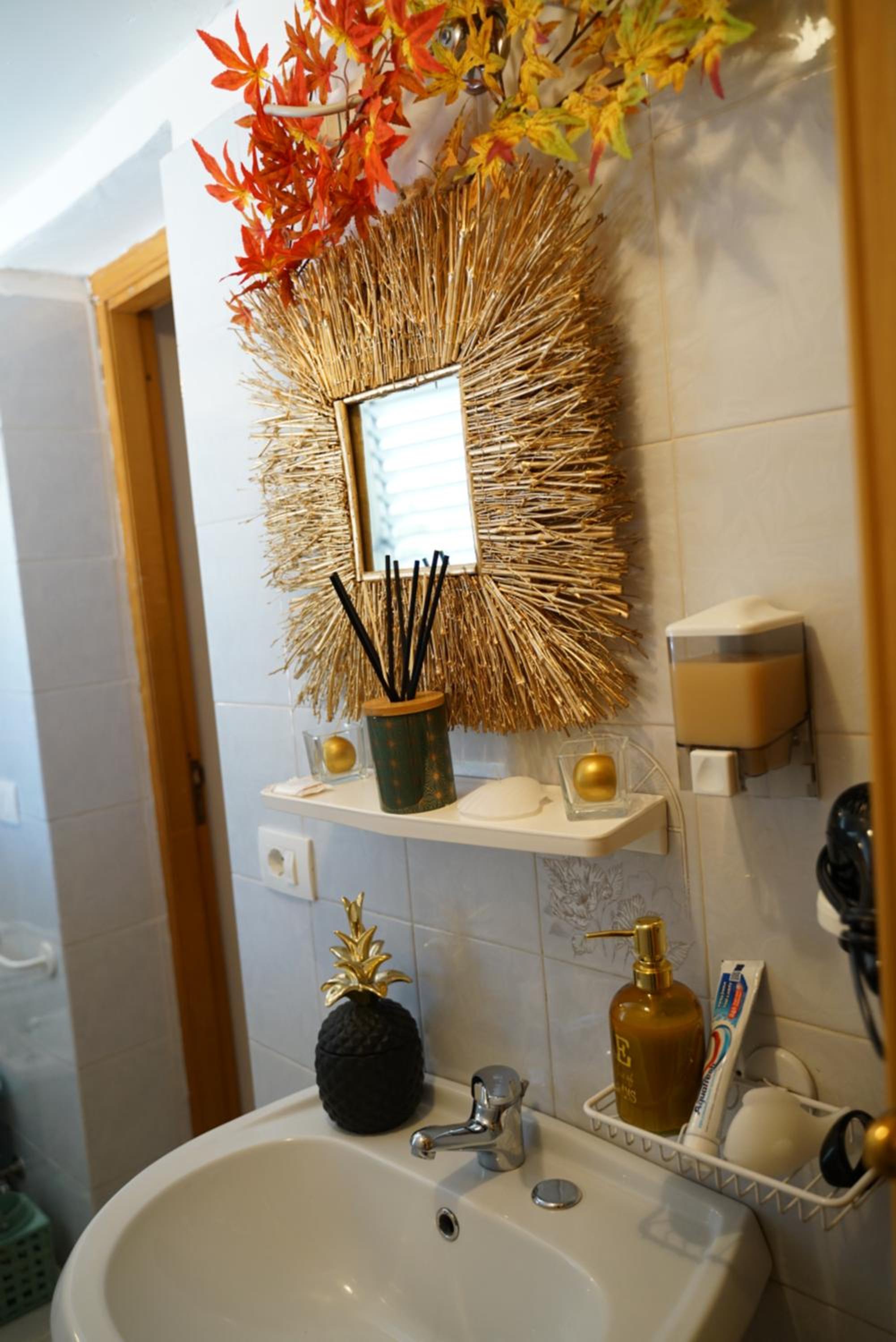 Double Room - Photo 8