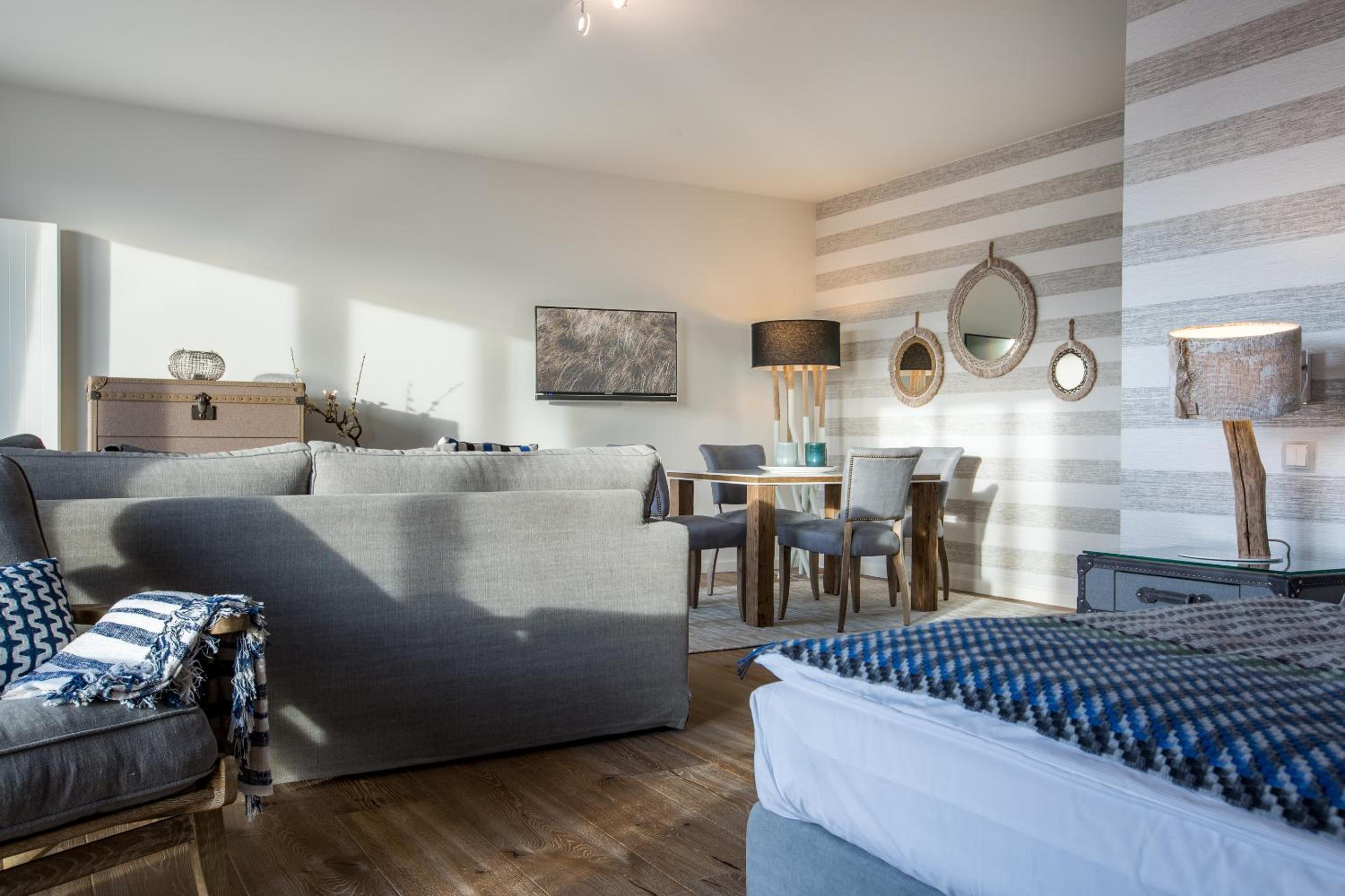 Deluxe Double Room with Bath