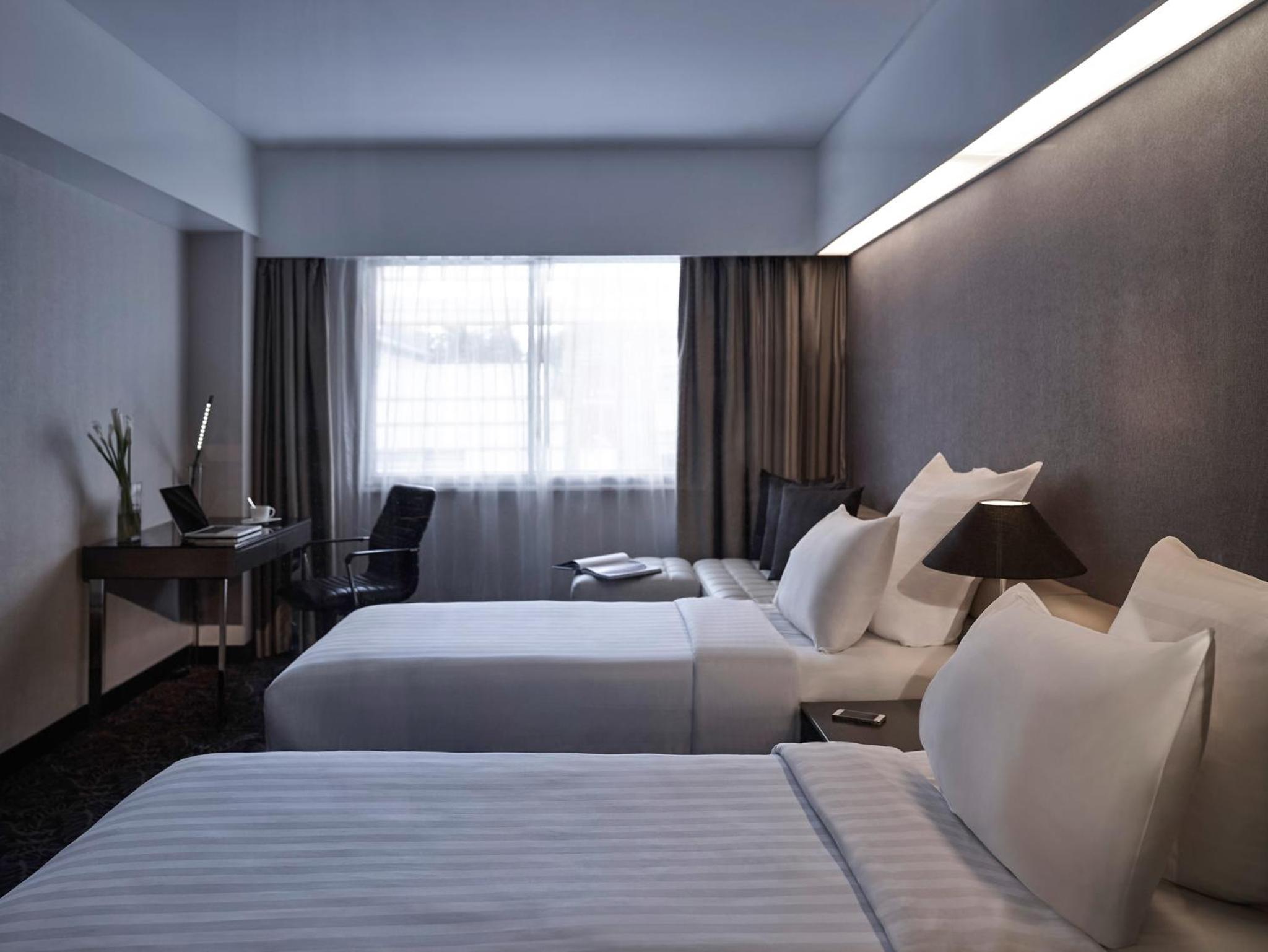 Premium Superior Twin Room with City View  - Photo 3