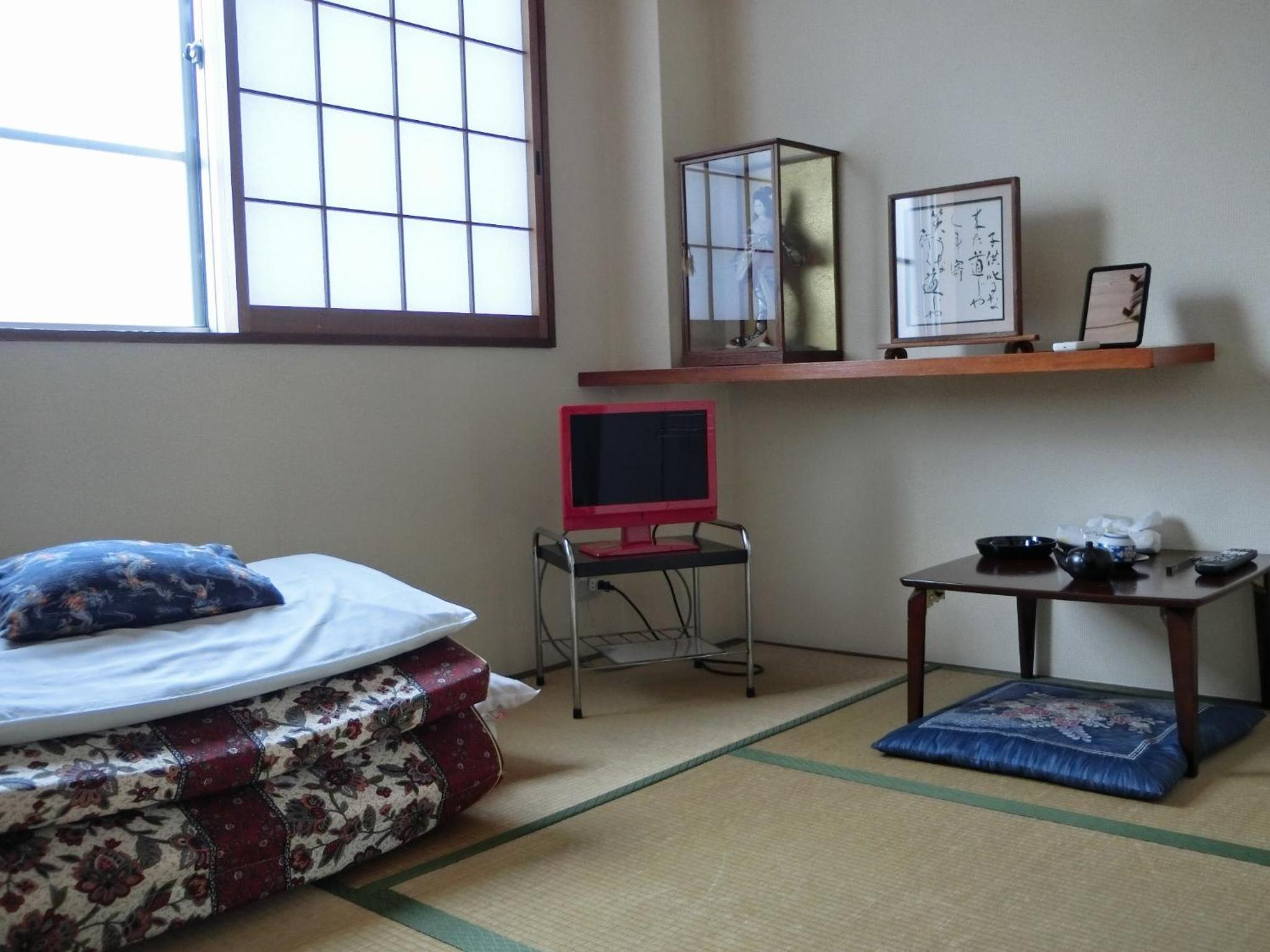 Studio - Photo 2
