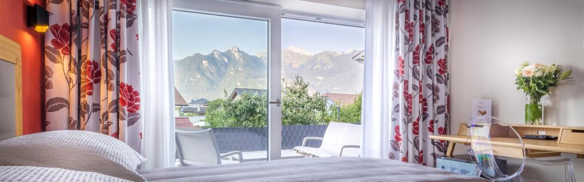 Double Room with Balcony (2 Adults + 1 Child)