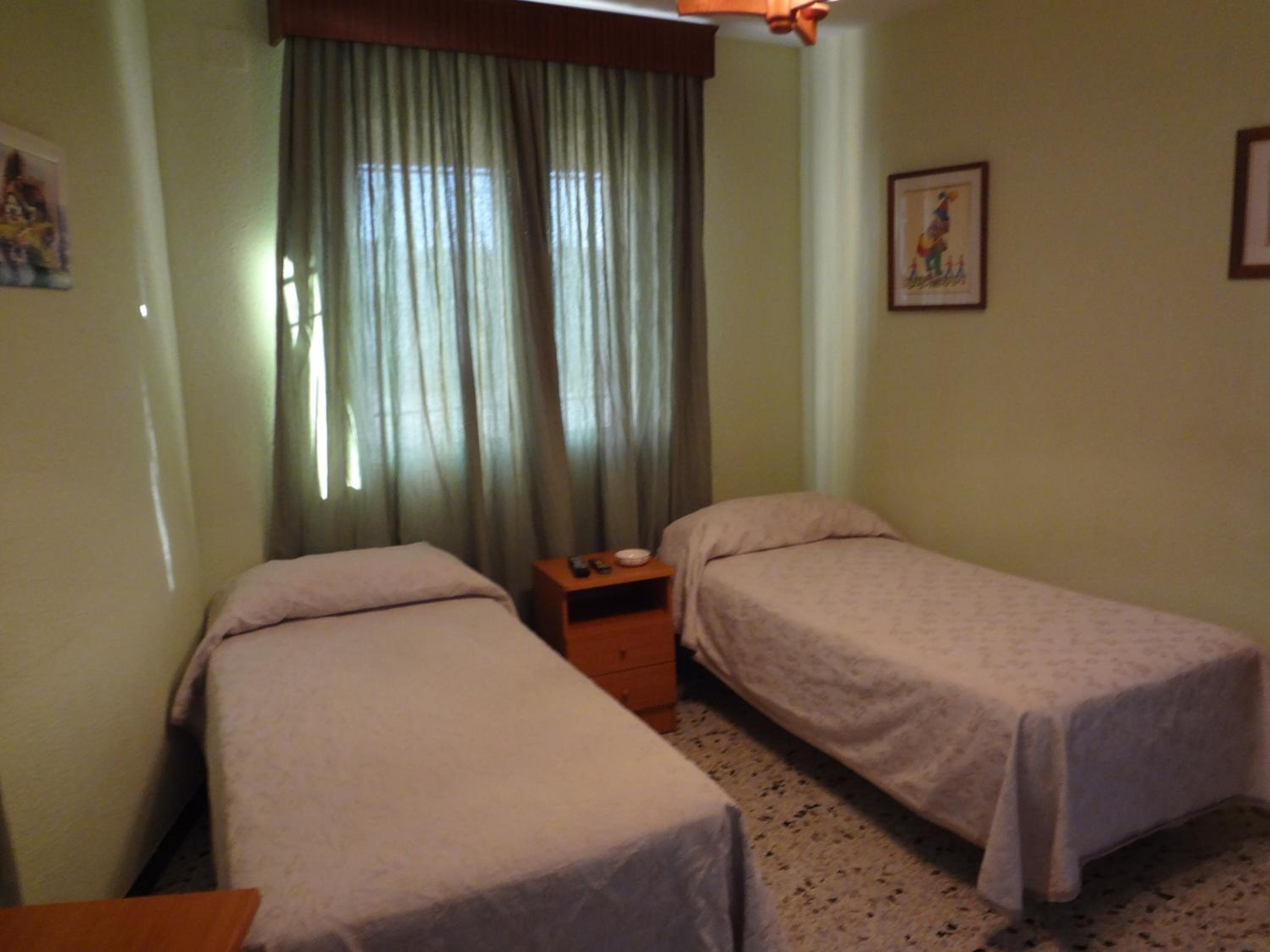 Double Room - Photo 10