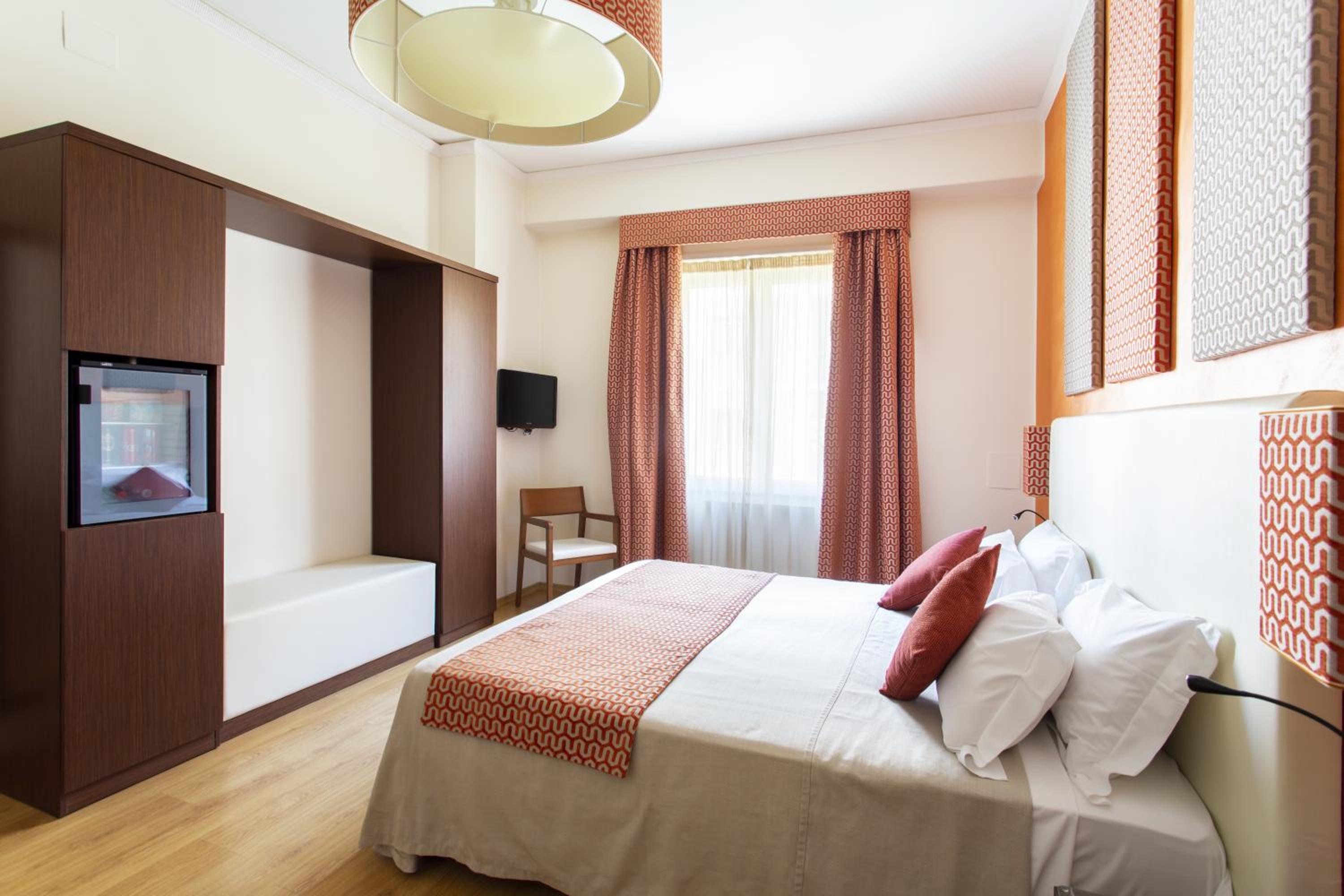 Double or Twin Room with Private External Bathroom photo 2