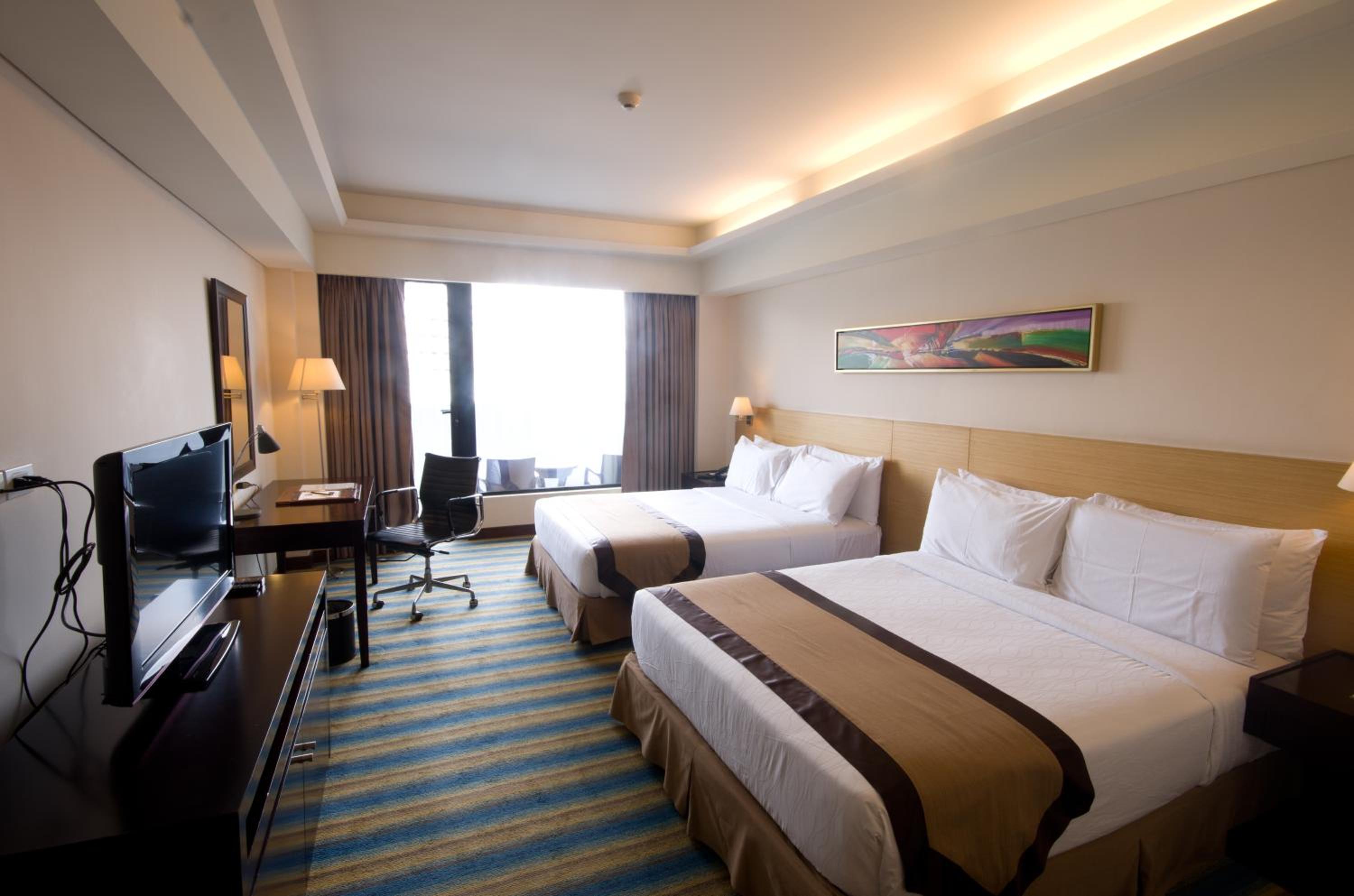 Deluxe Double Room with Balcony photo 3