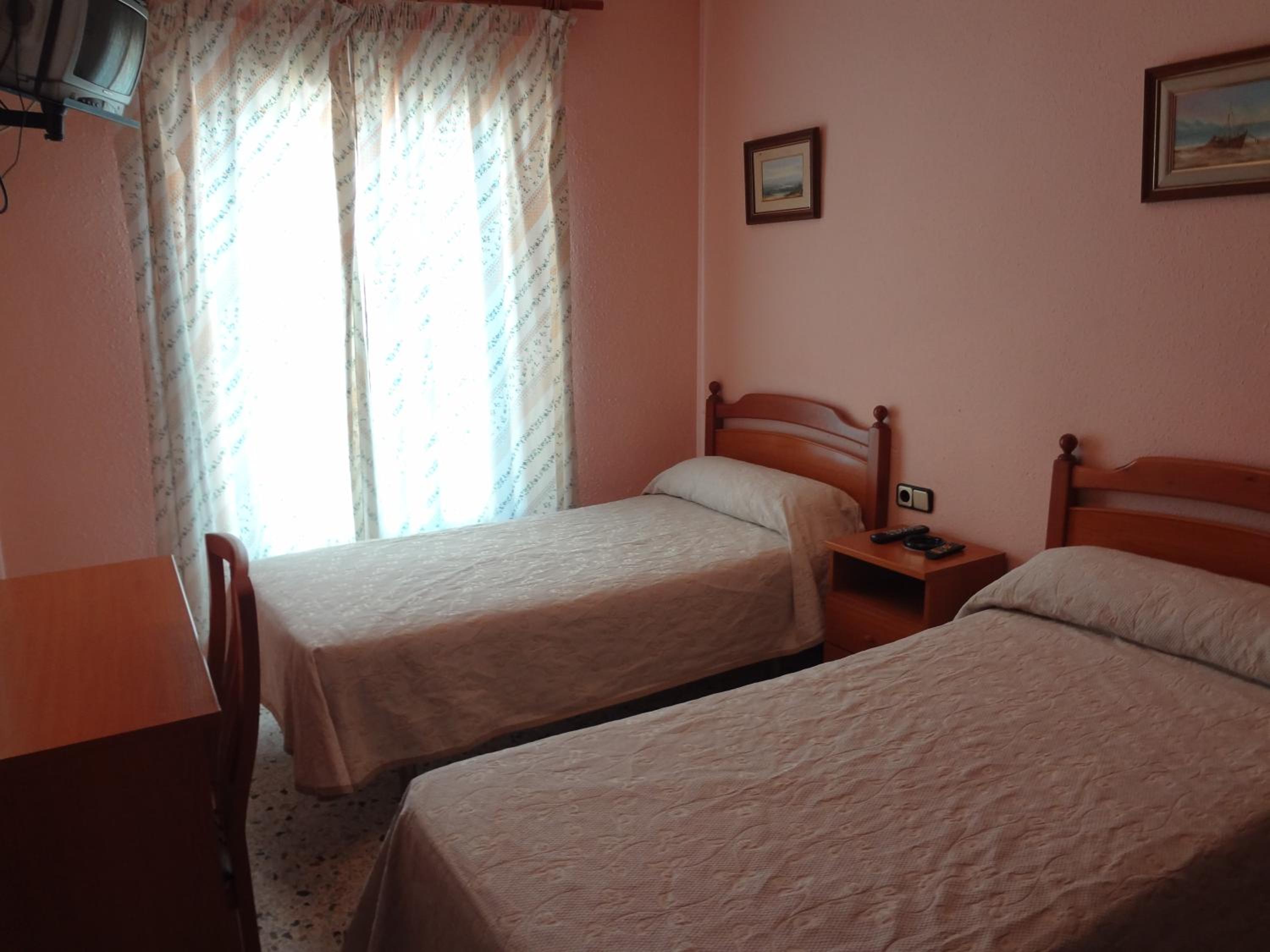 Double Room - Photo 3