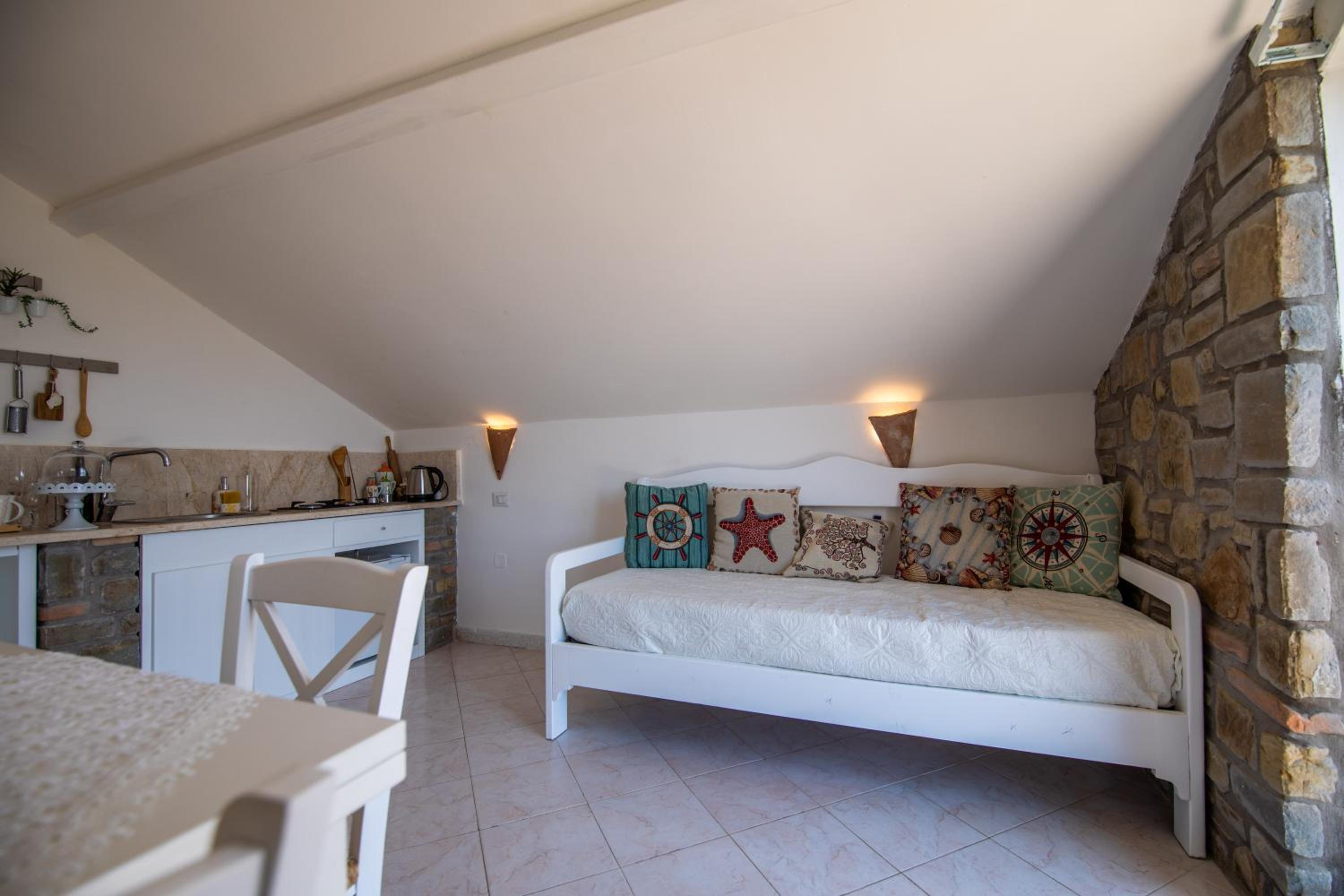 Apartment - Photo 20