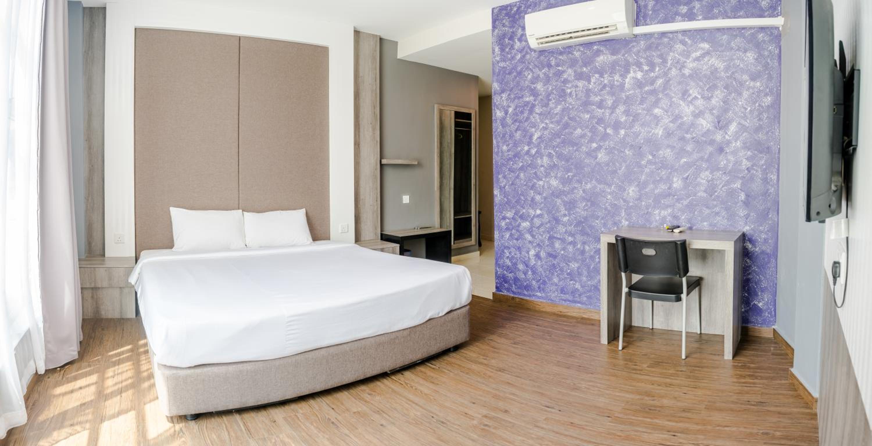 Superior King Room photo 1