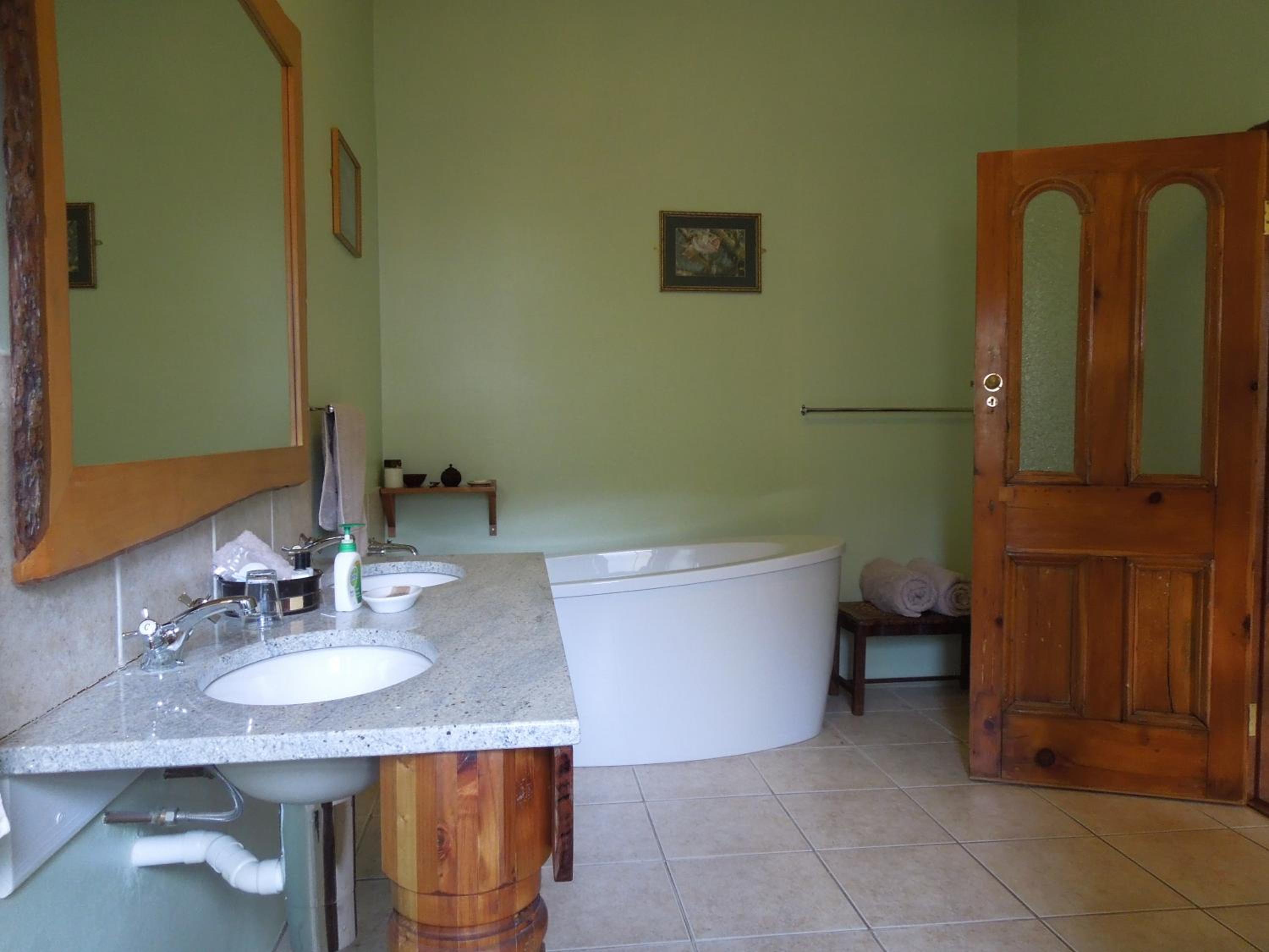 Twin Room - Photo 5