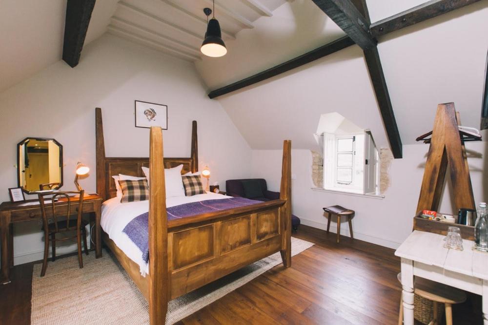 Luxury King Room