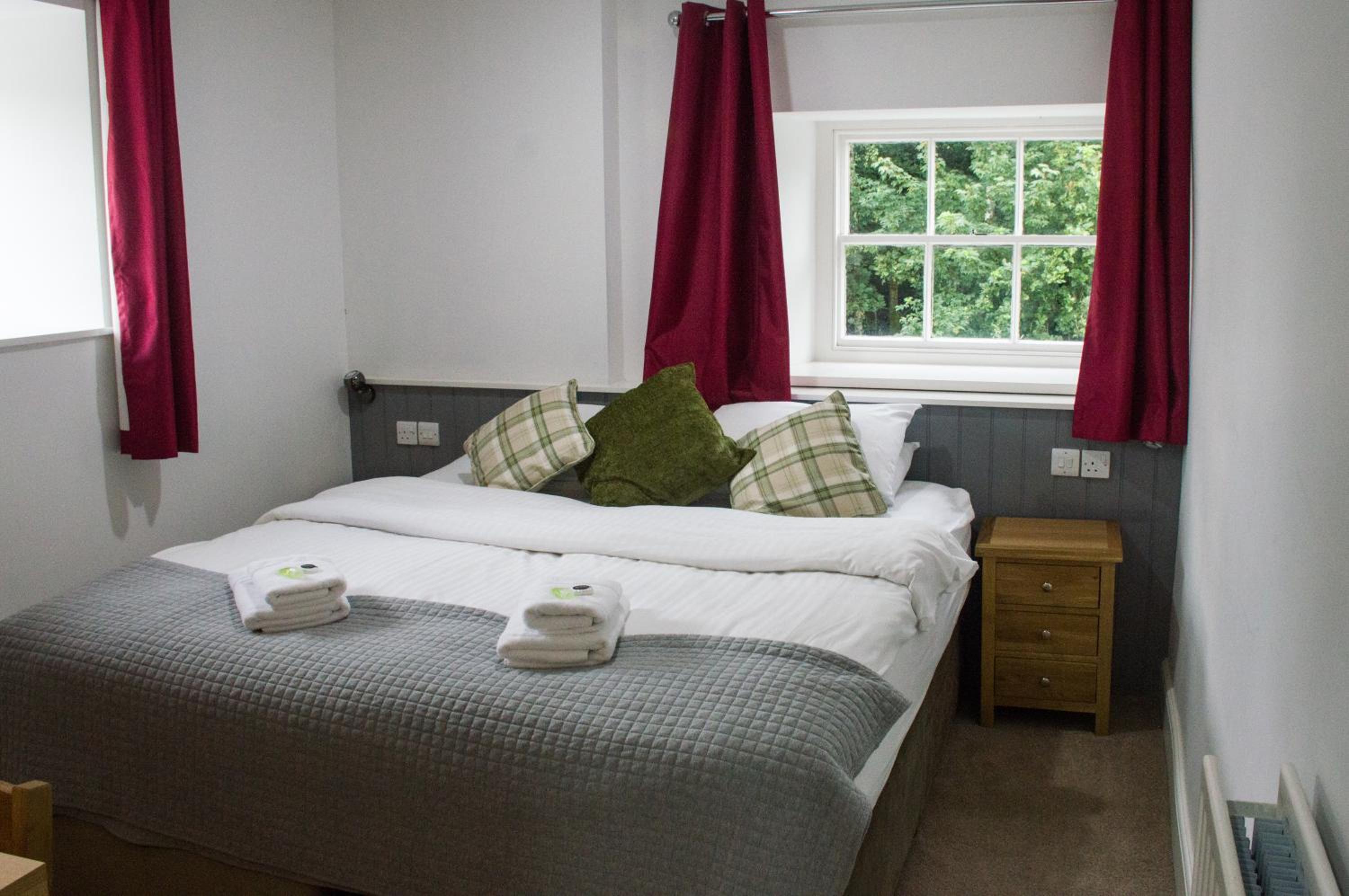 Standard Double or Twin Room - Photo 13