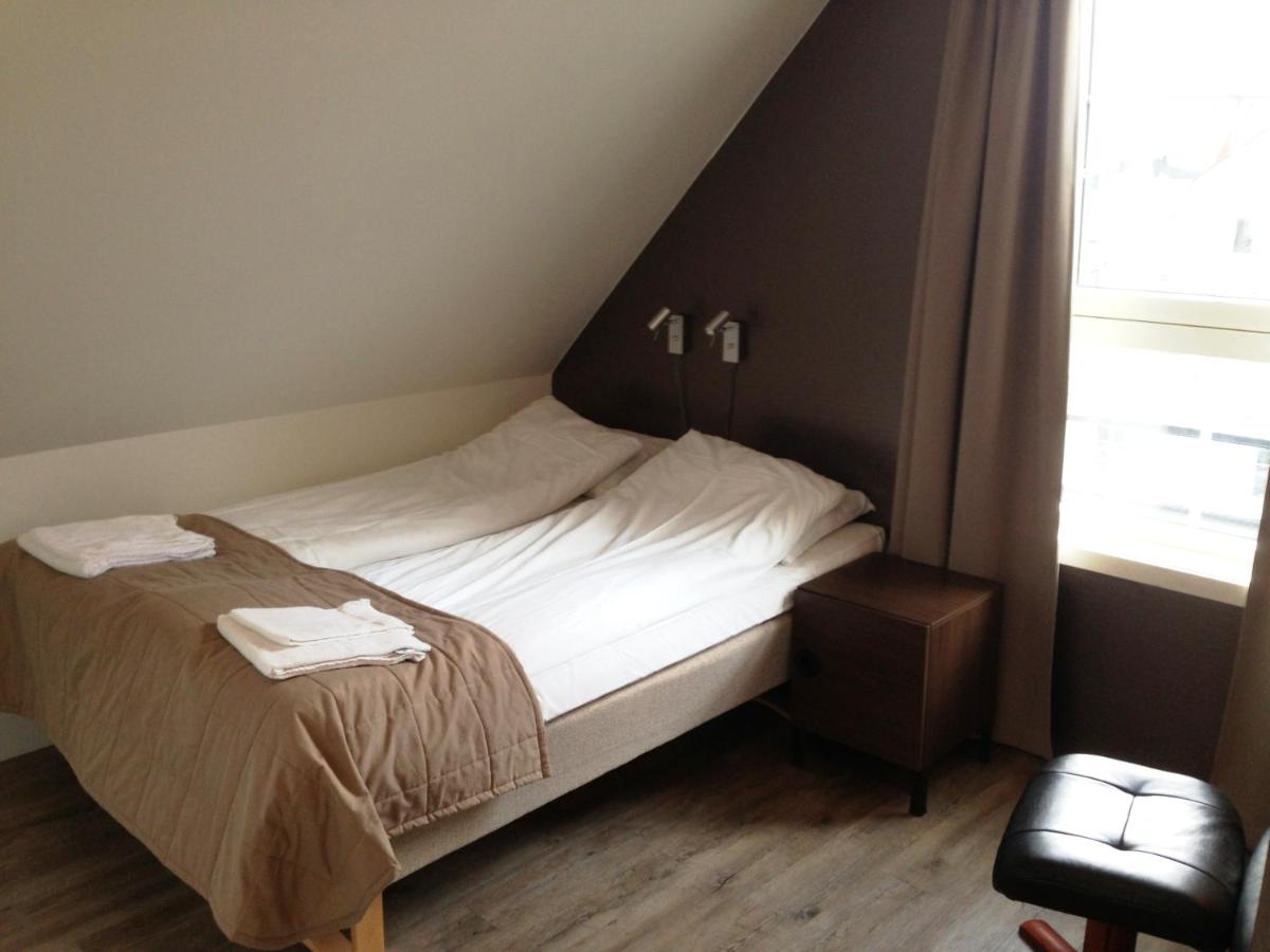 Twin Room with Balcony photo 2