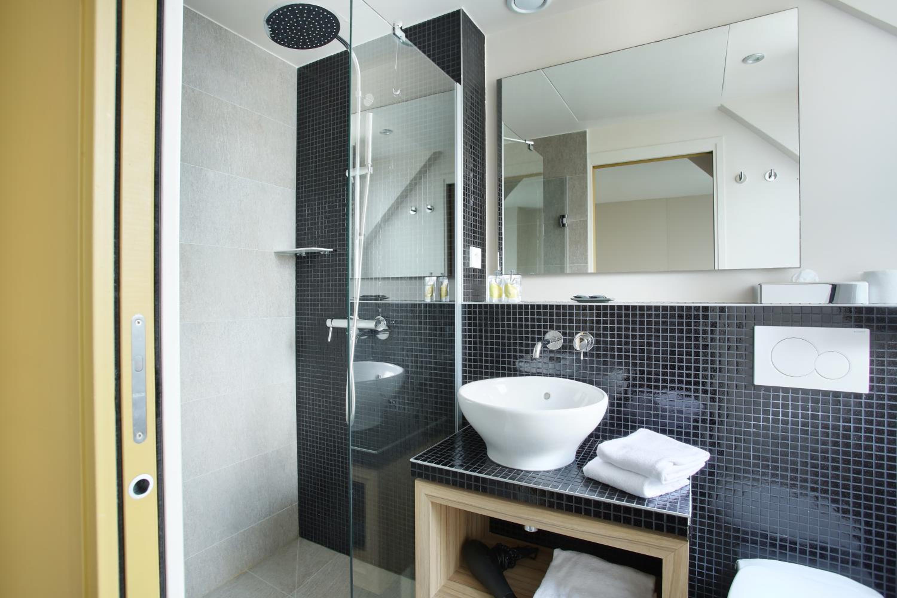 Deluxe Double or Twin Room photo 3