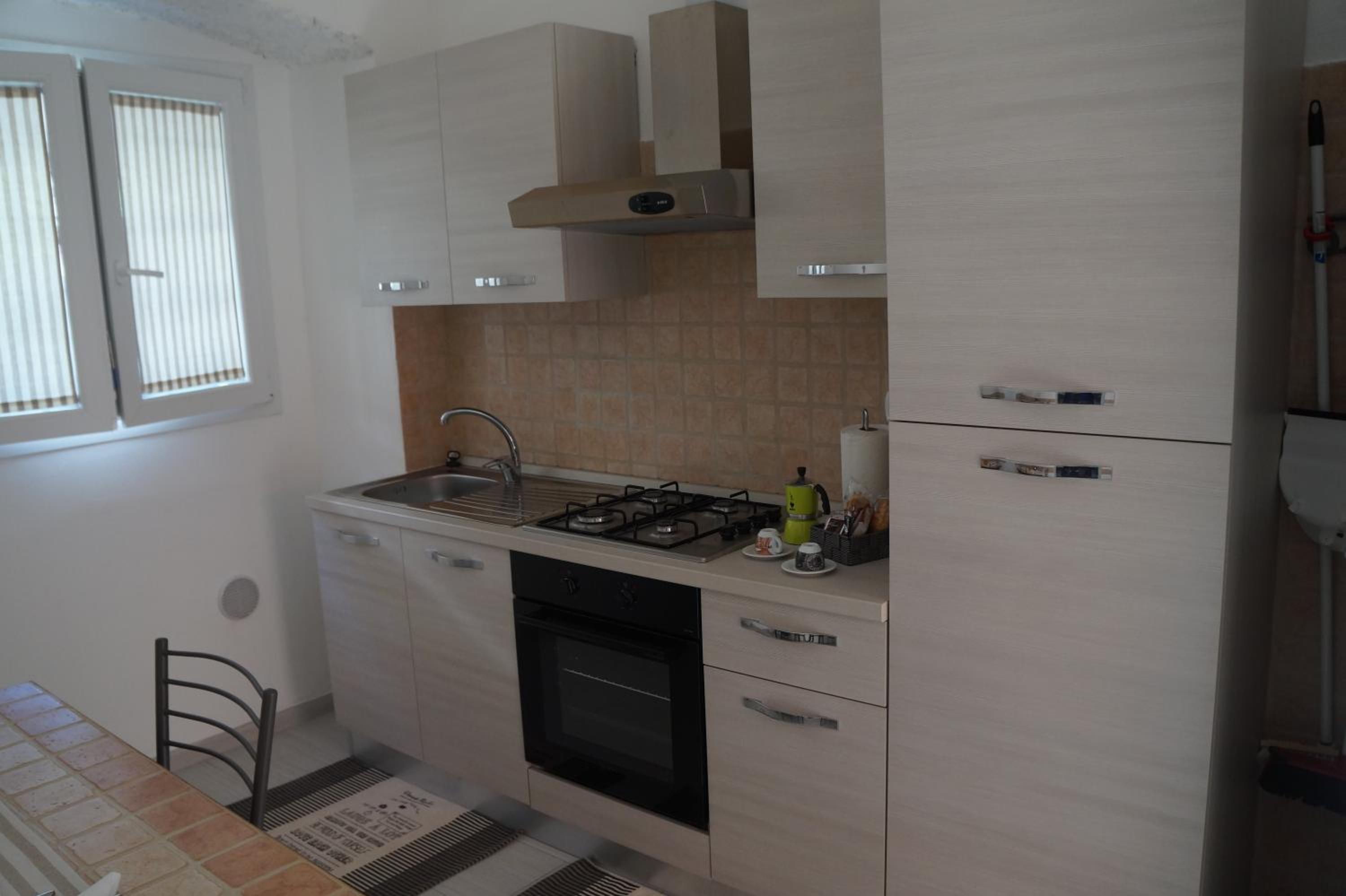Double Room with Private Bathroom - Photo 7