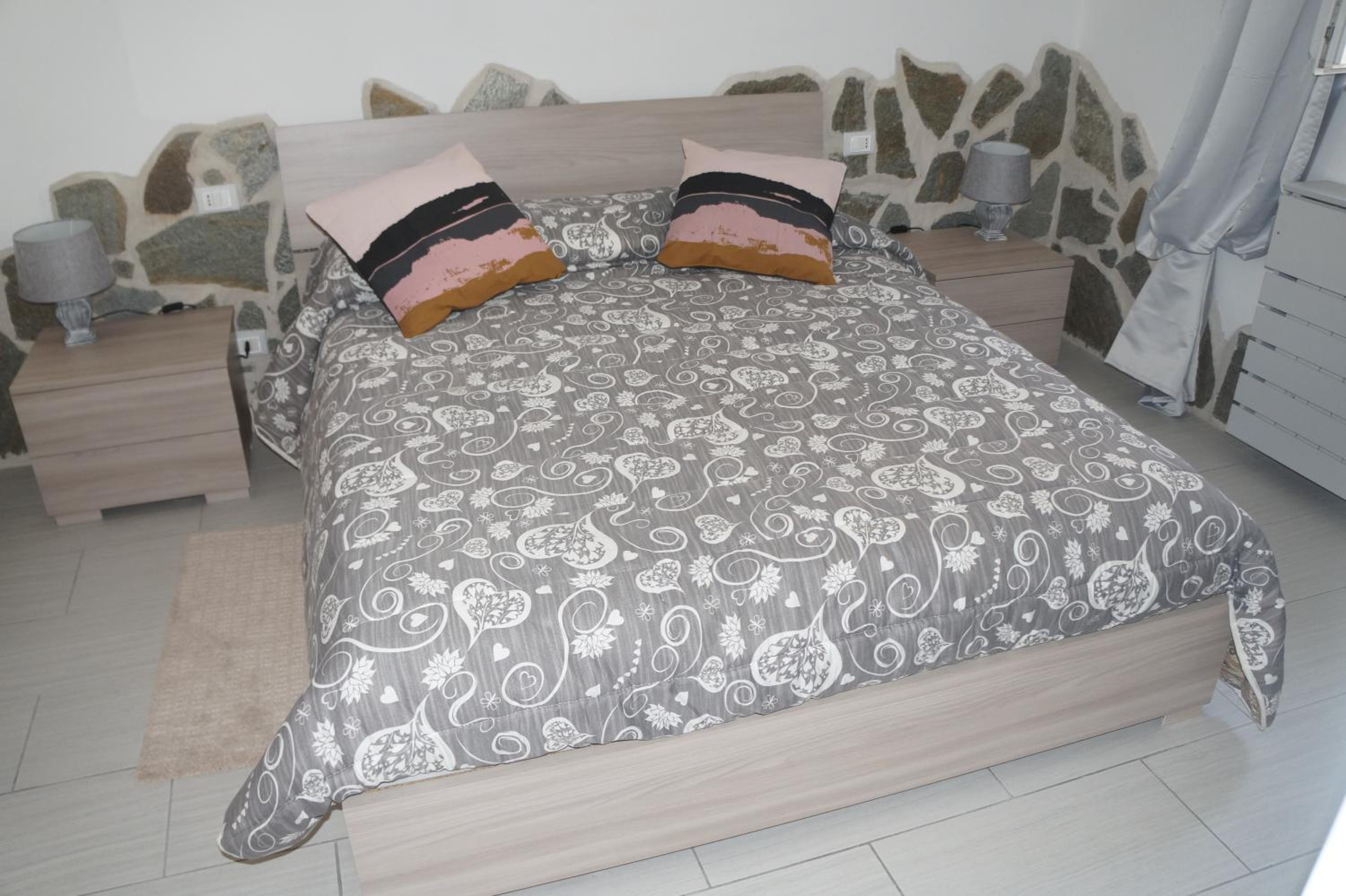 Double Room with Private Bathroom - Photo 15