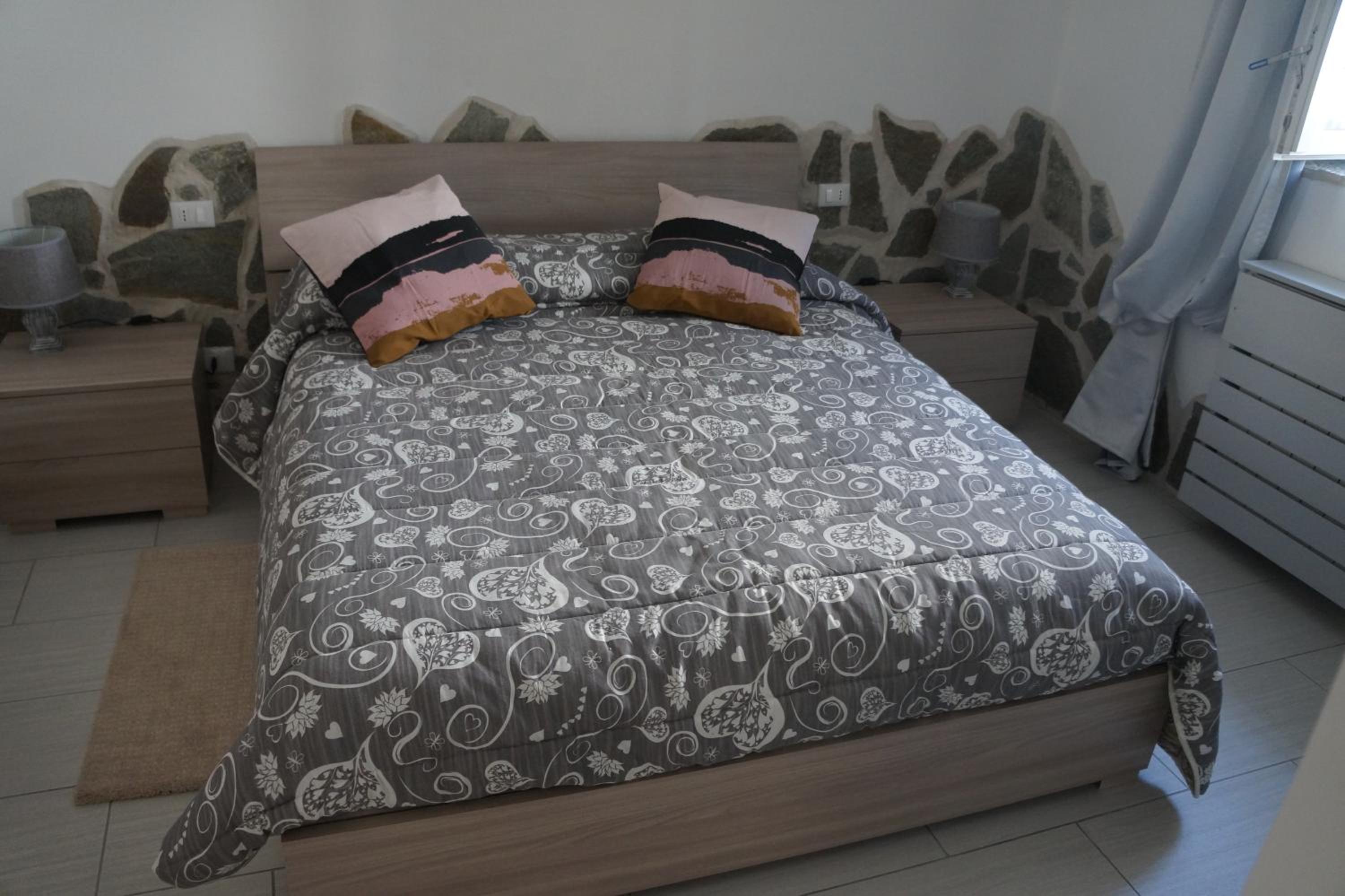Double Room with Private Bathroom - Photo 11