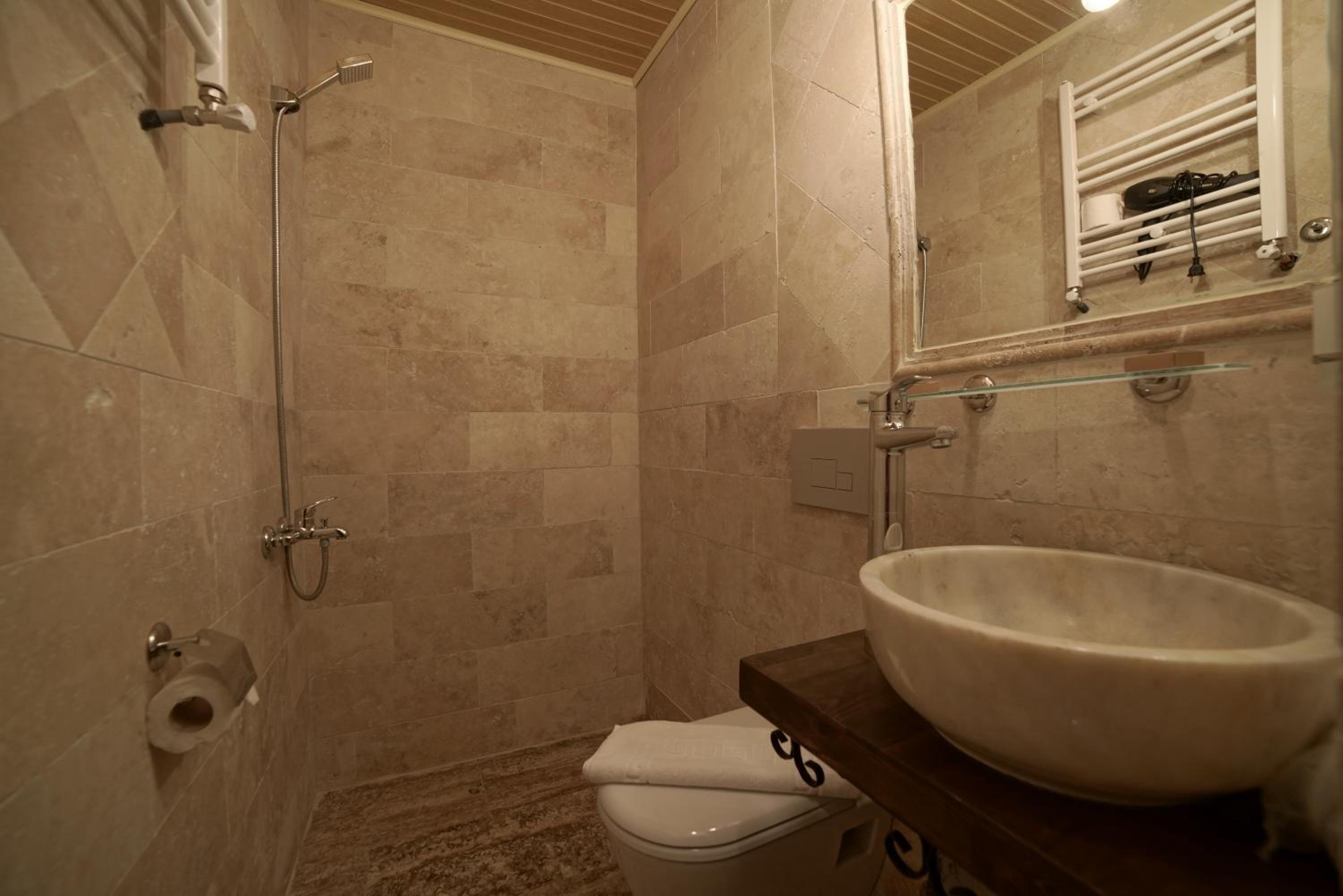 Standard Double Room - Photo 2