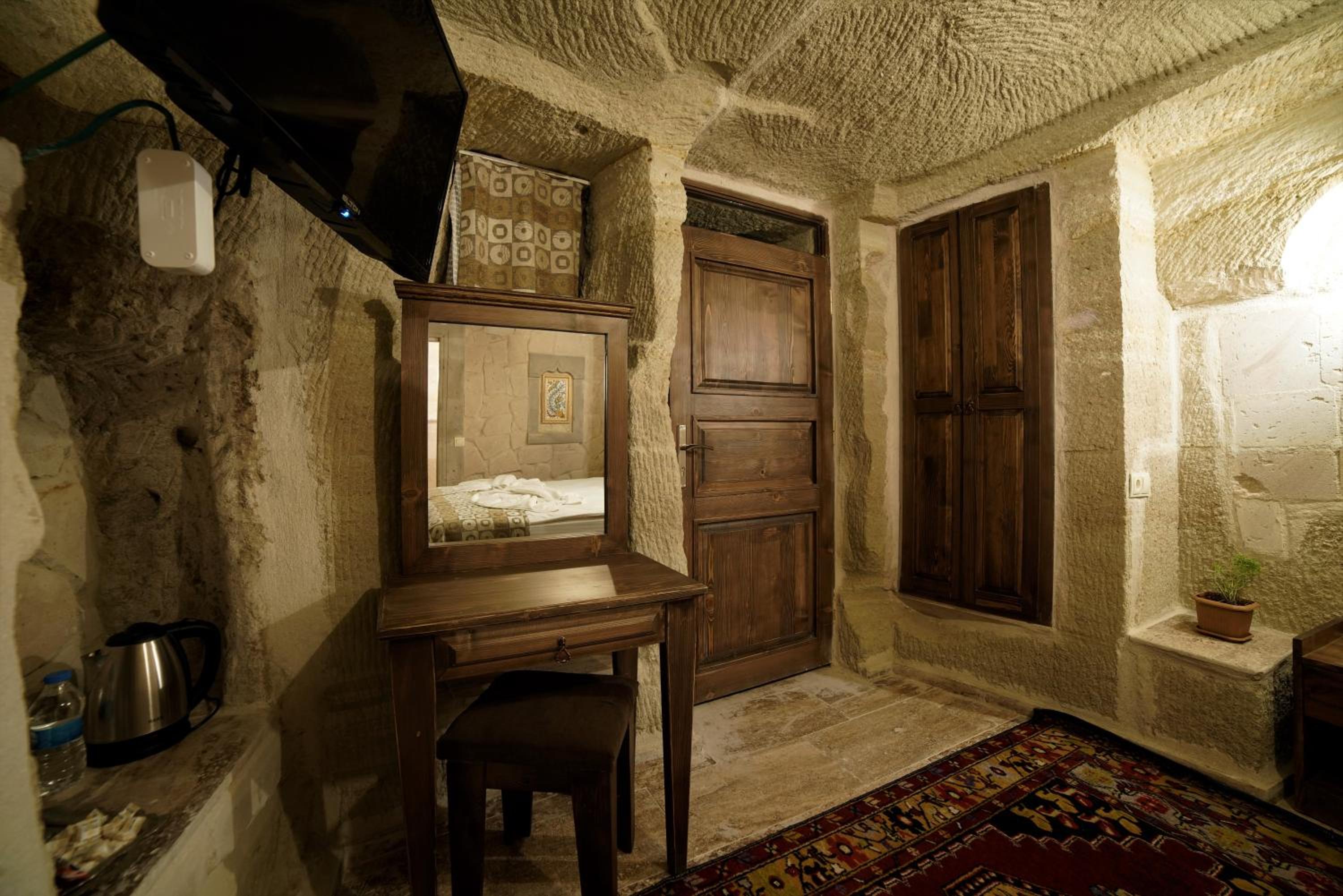 Double Room - Photo 16