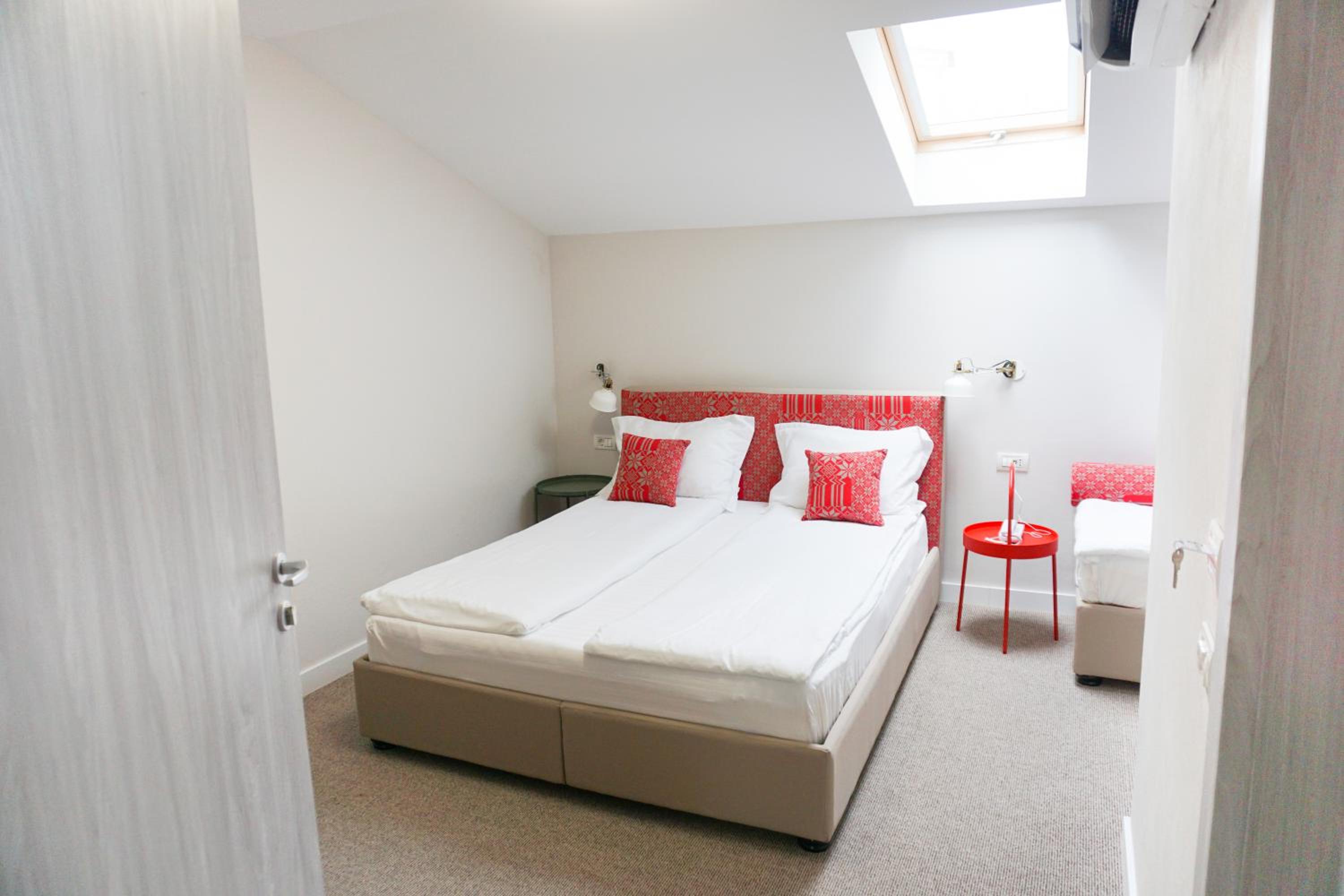 Triple Room - Photo 1