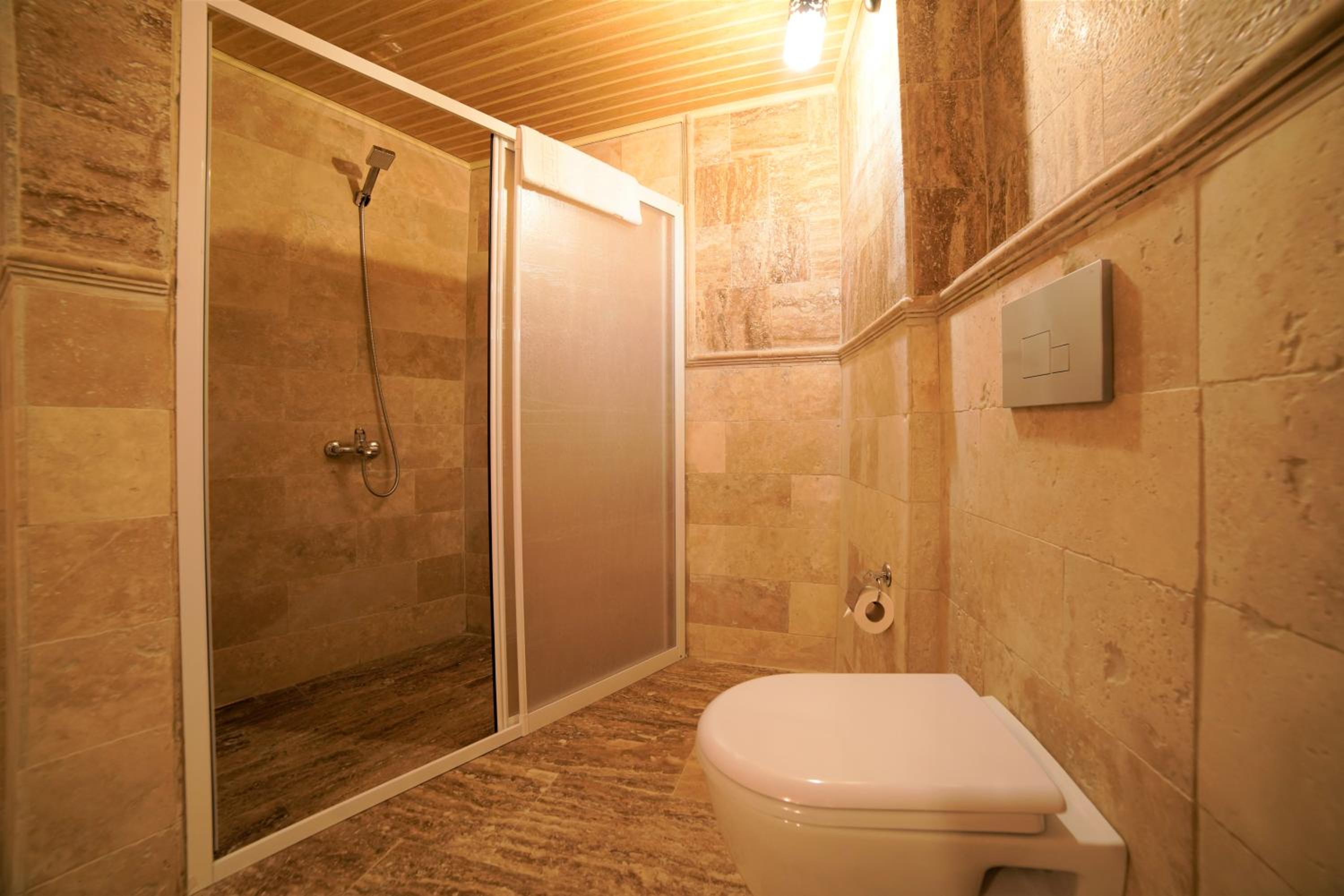 King Room with Spa Bath - Photo 14