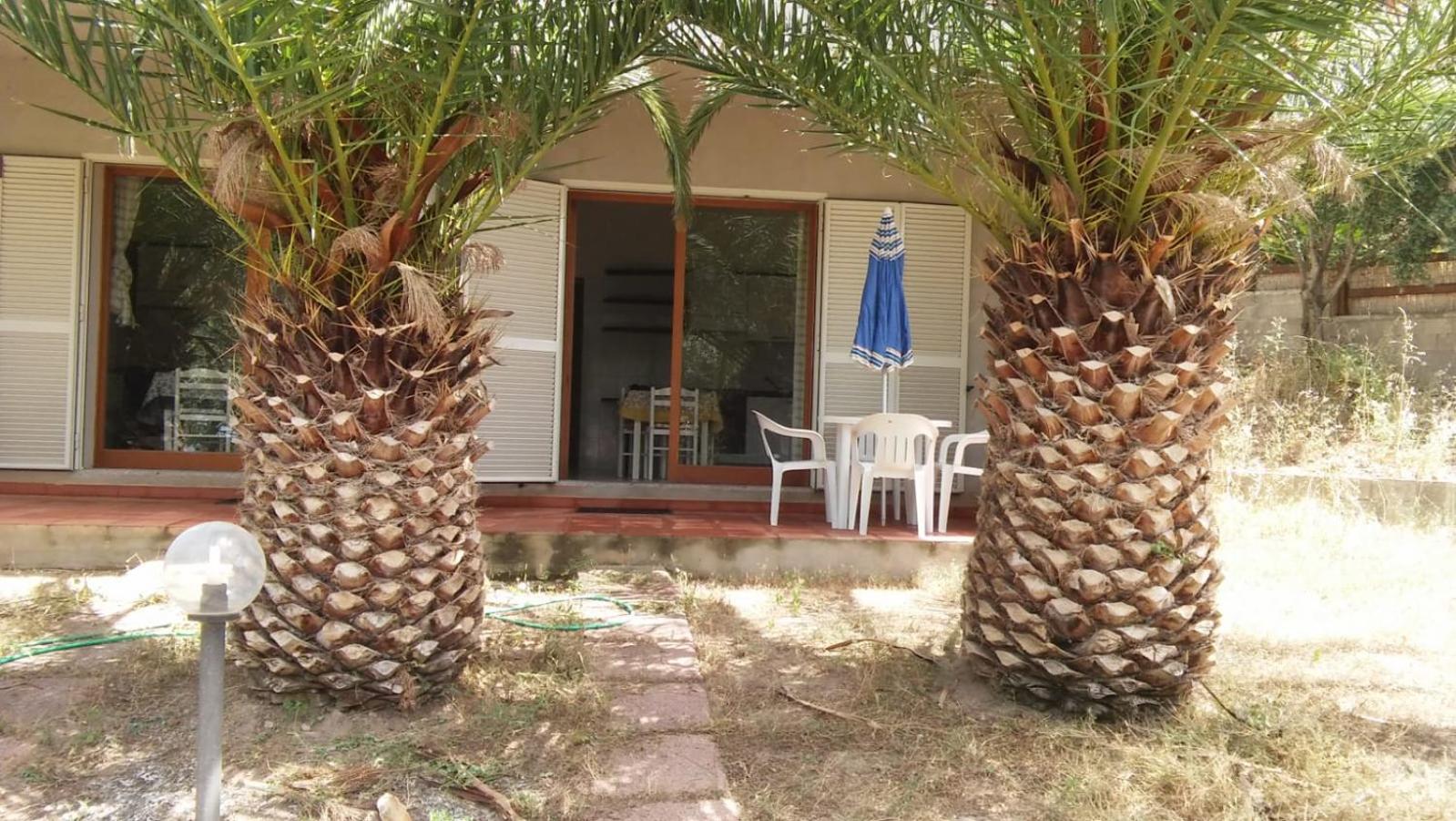 One-Bedroom House photo 1