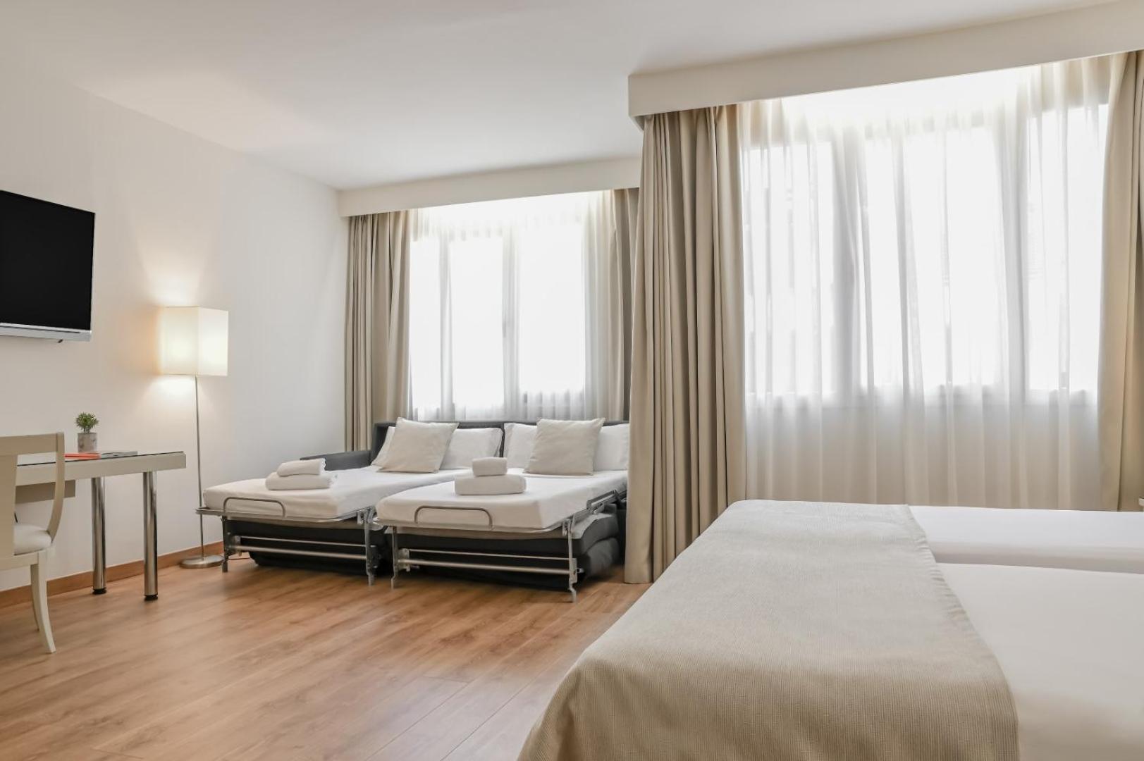 Quadruple Apartment photo 3