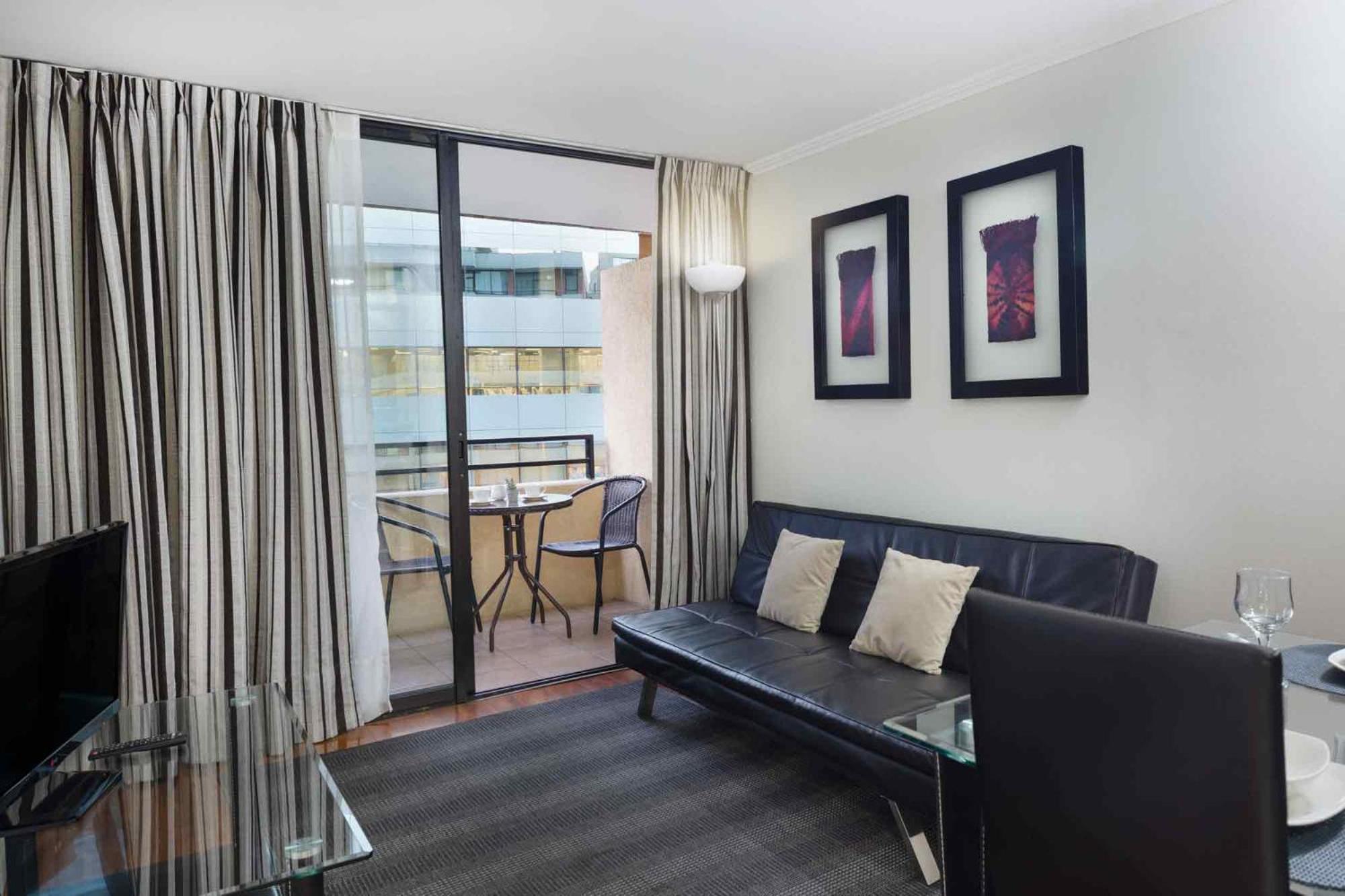 One-Bedroom Apartment with Terrace photo 2