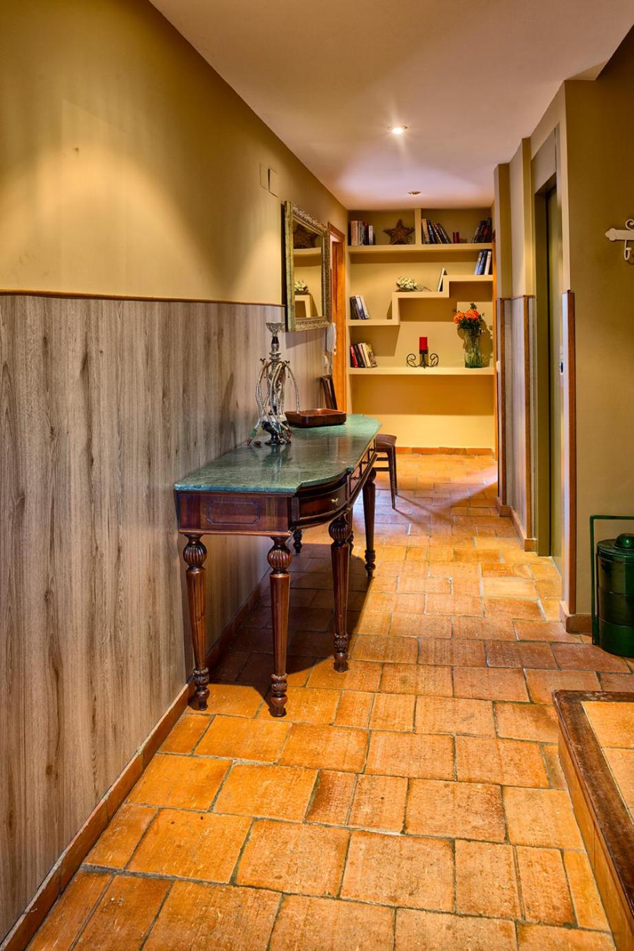 Villa photo 2