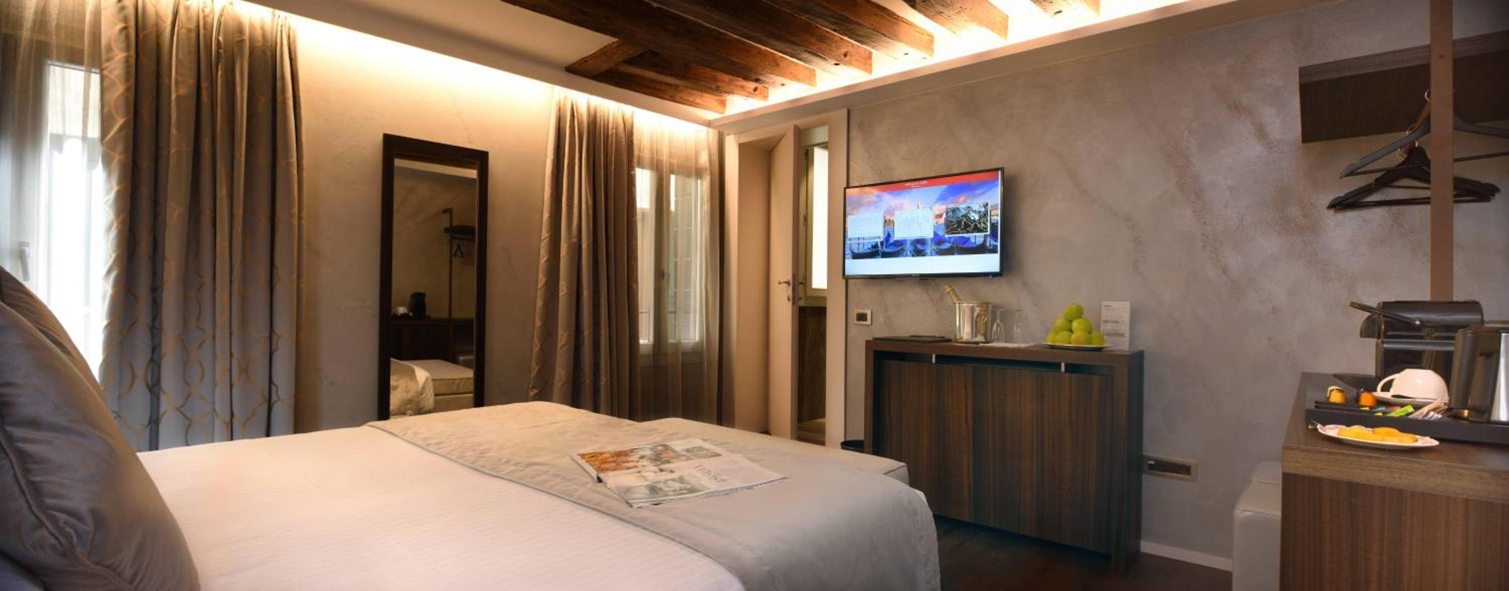 Superior Double Room - Photo 7