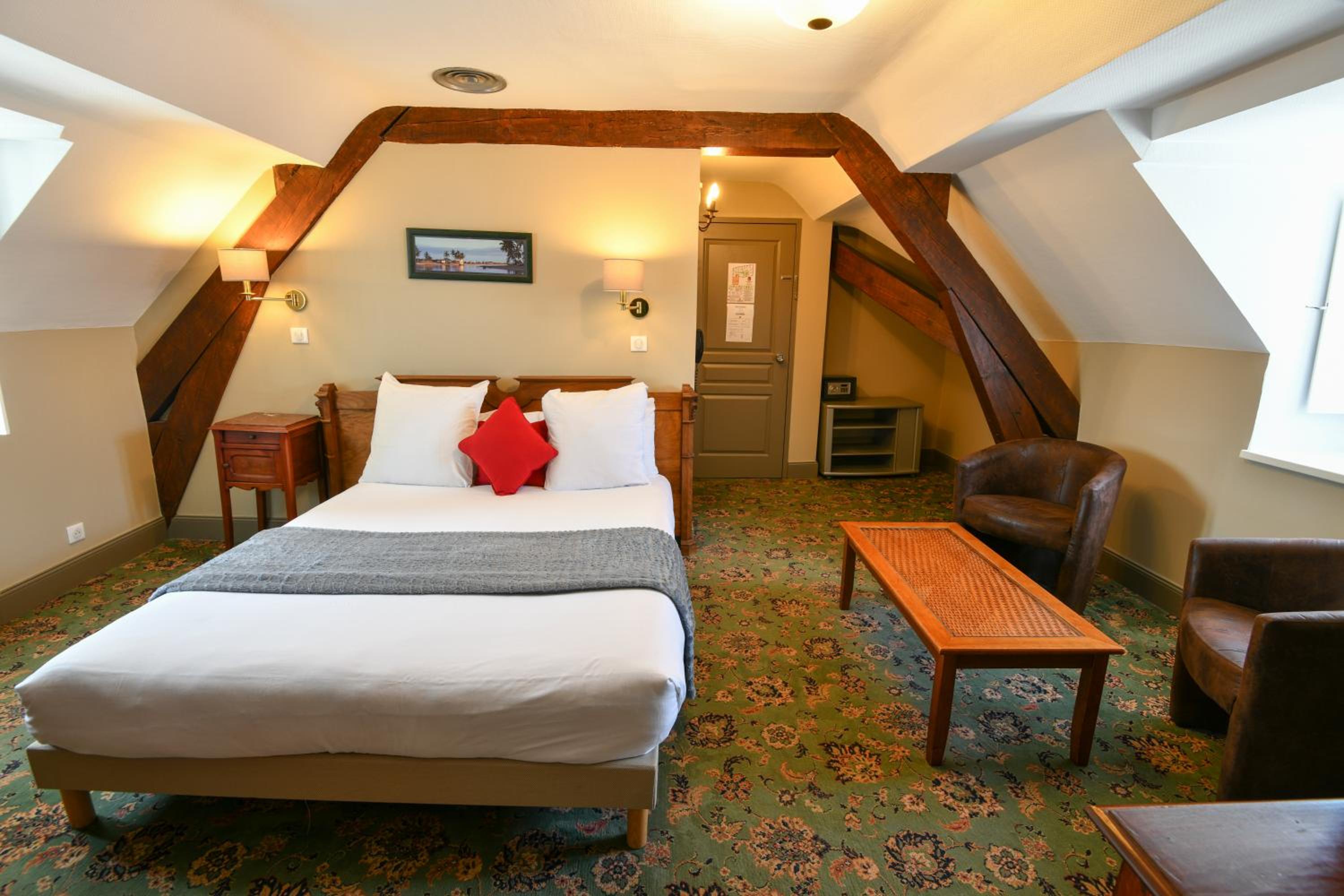 Family Suite - Photo 7