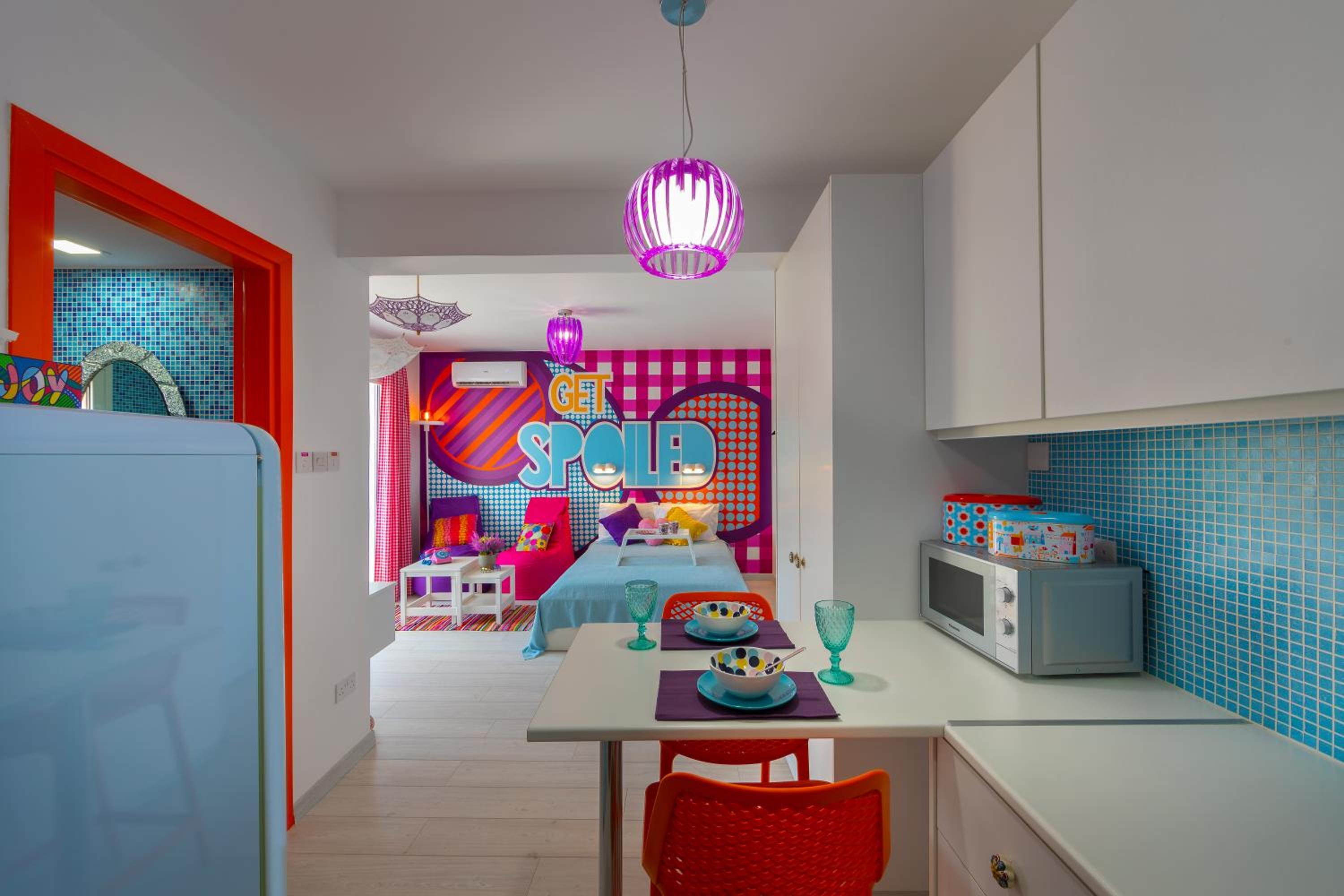 Pop Art Indulgence Studio A402 with Partial Seaview - Photo 18