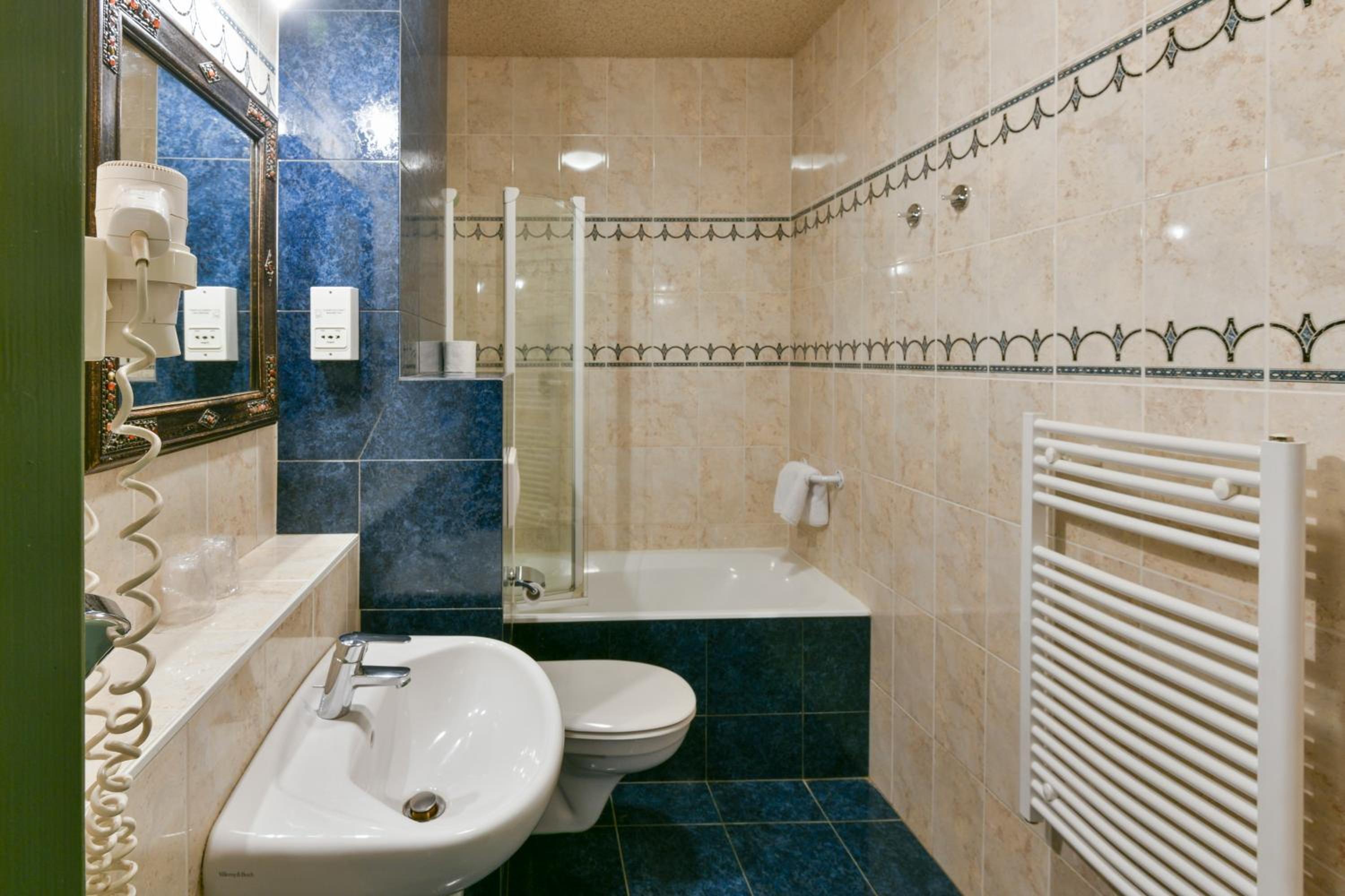 Superior Double Room - Photo 18
