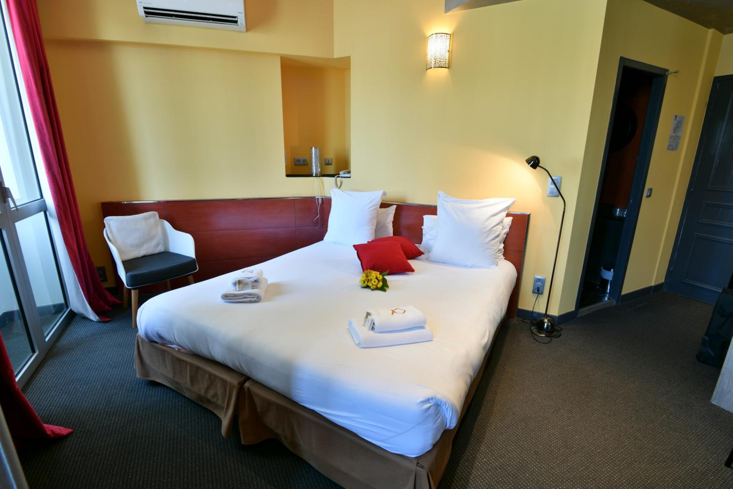 Superior Double Room - Photo 16