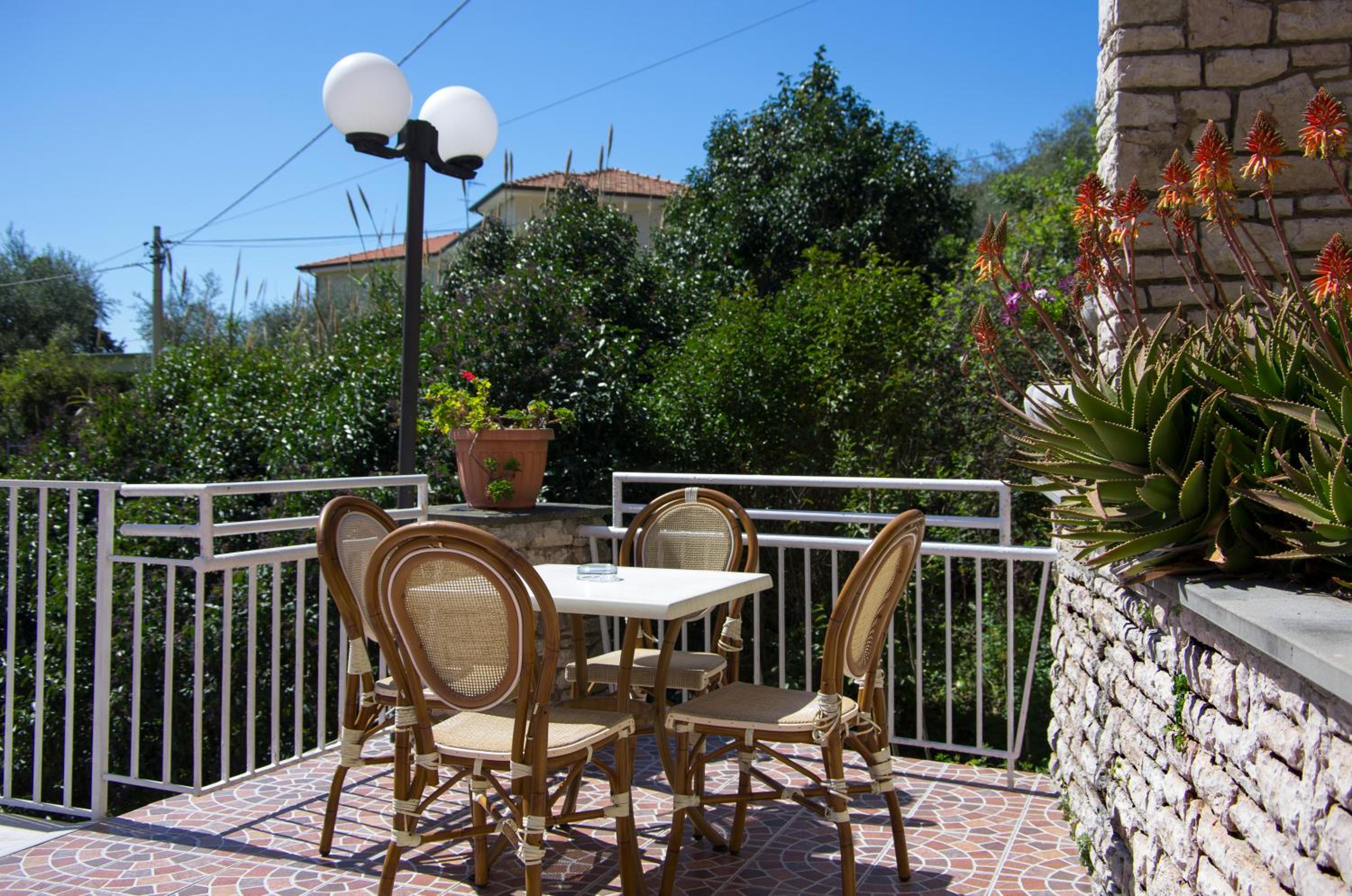 Double Room with Terrace - Photo 5
