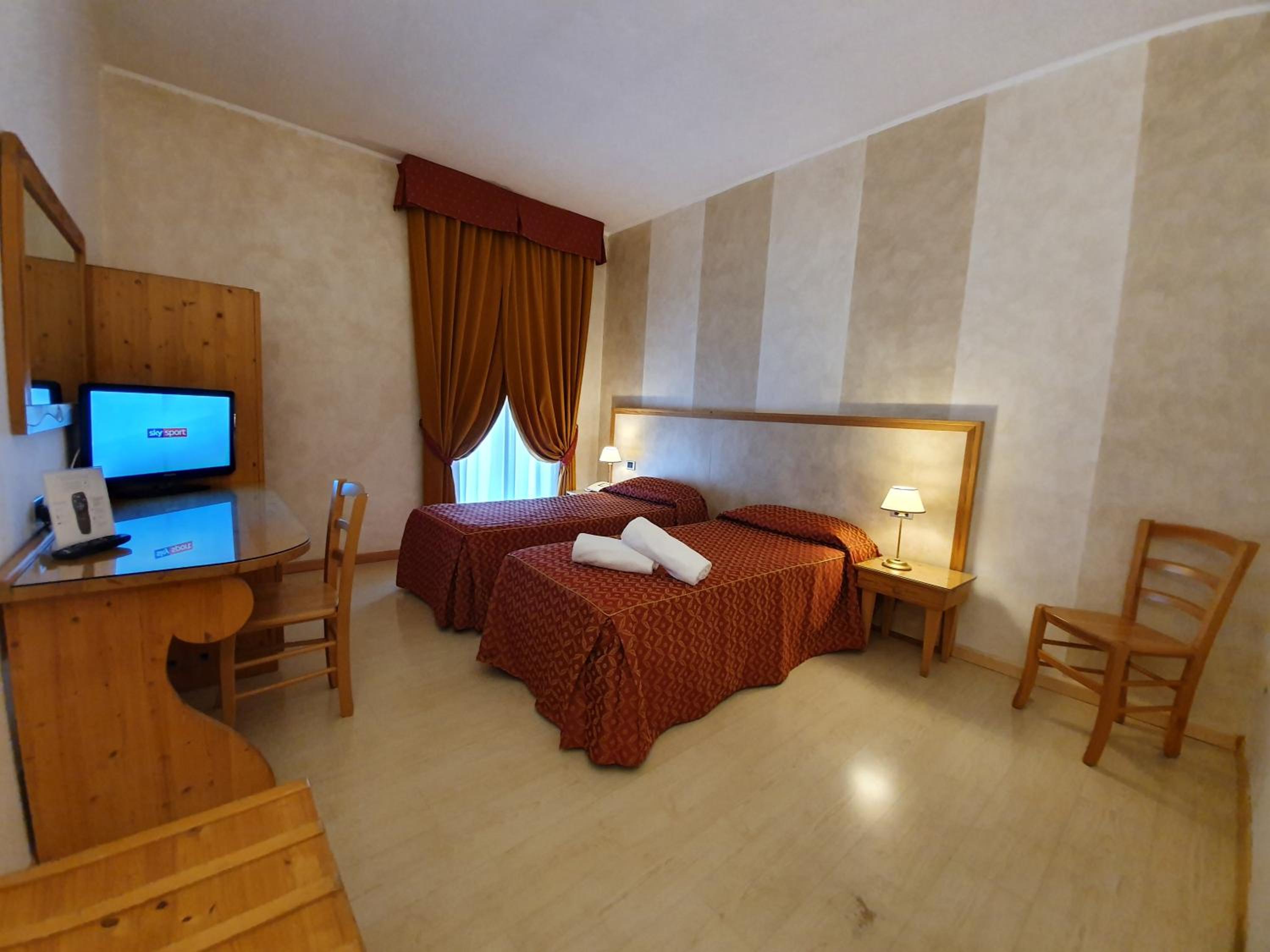 Twin Room photo 2