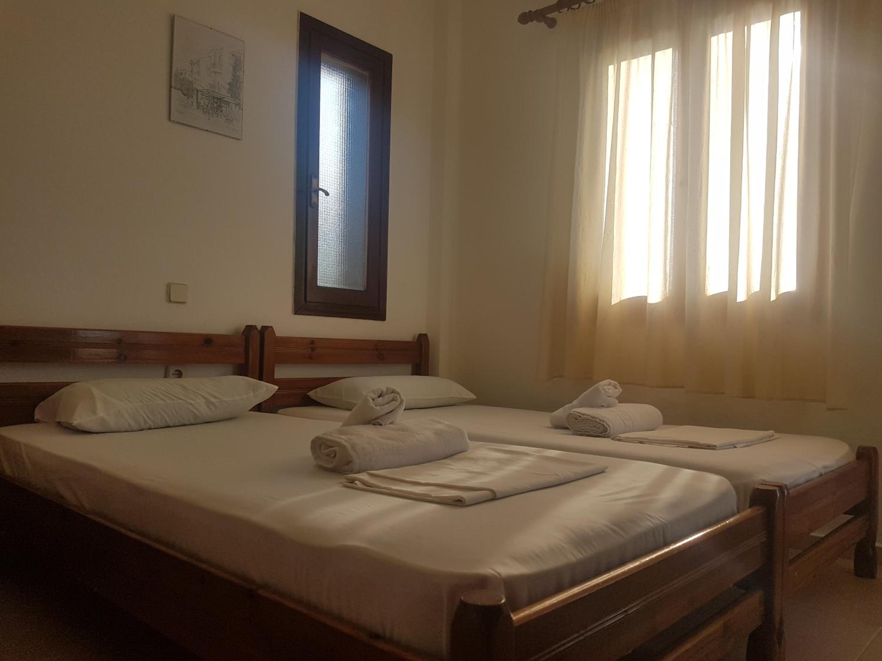 Apartment (4 Adults)
