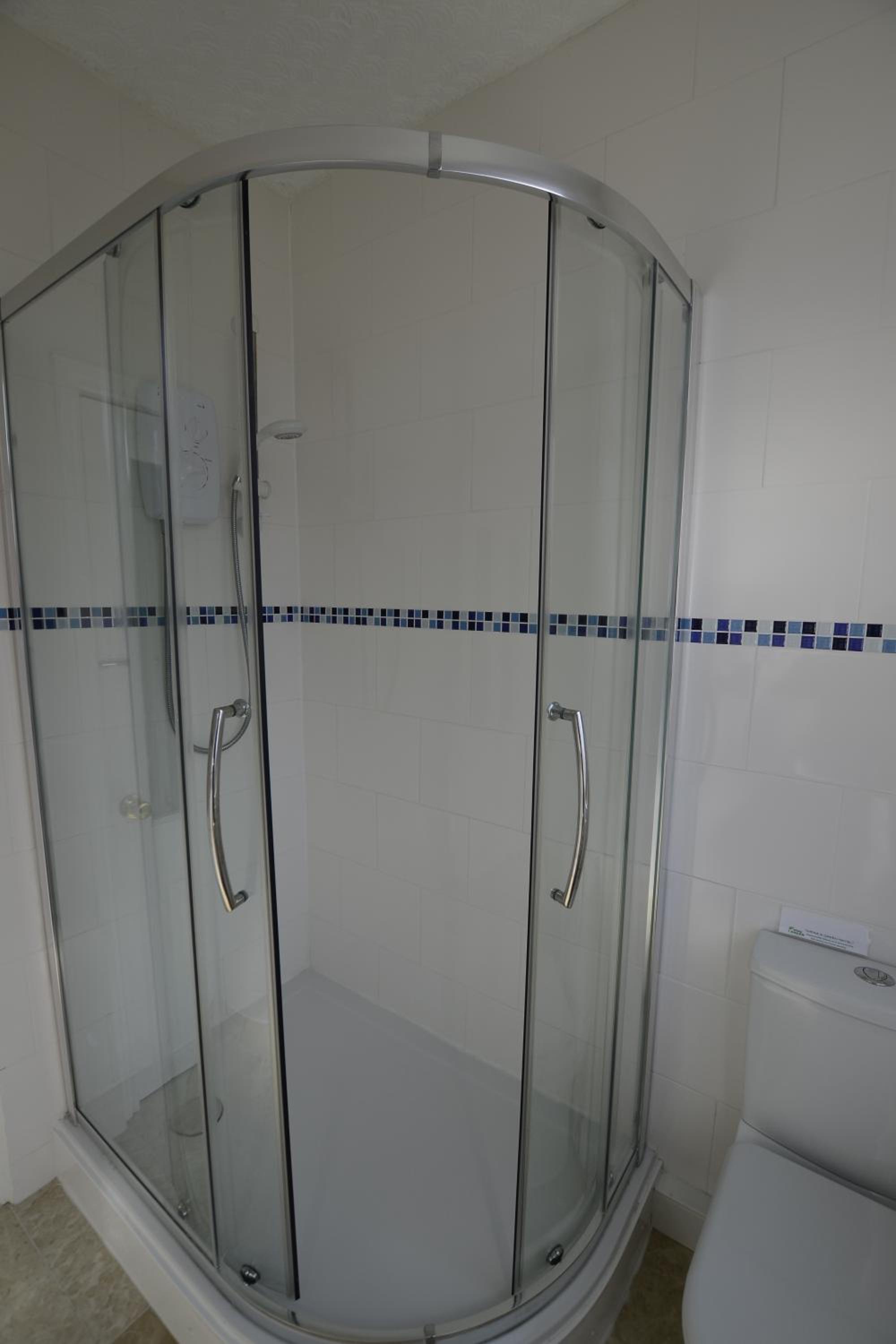 Triple Room - Photo 6