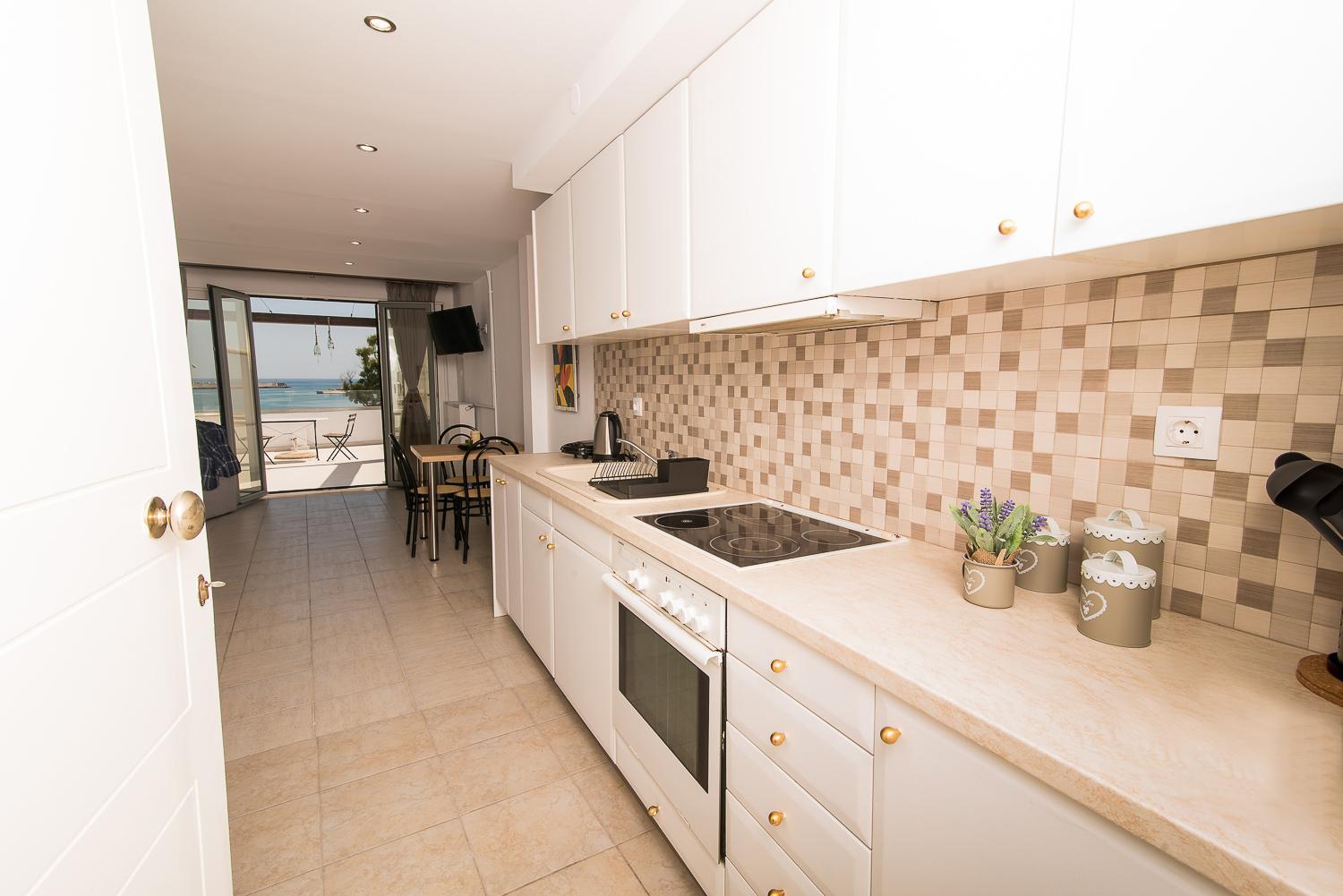 Apartment with Sea View - Photo 2