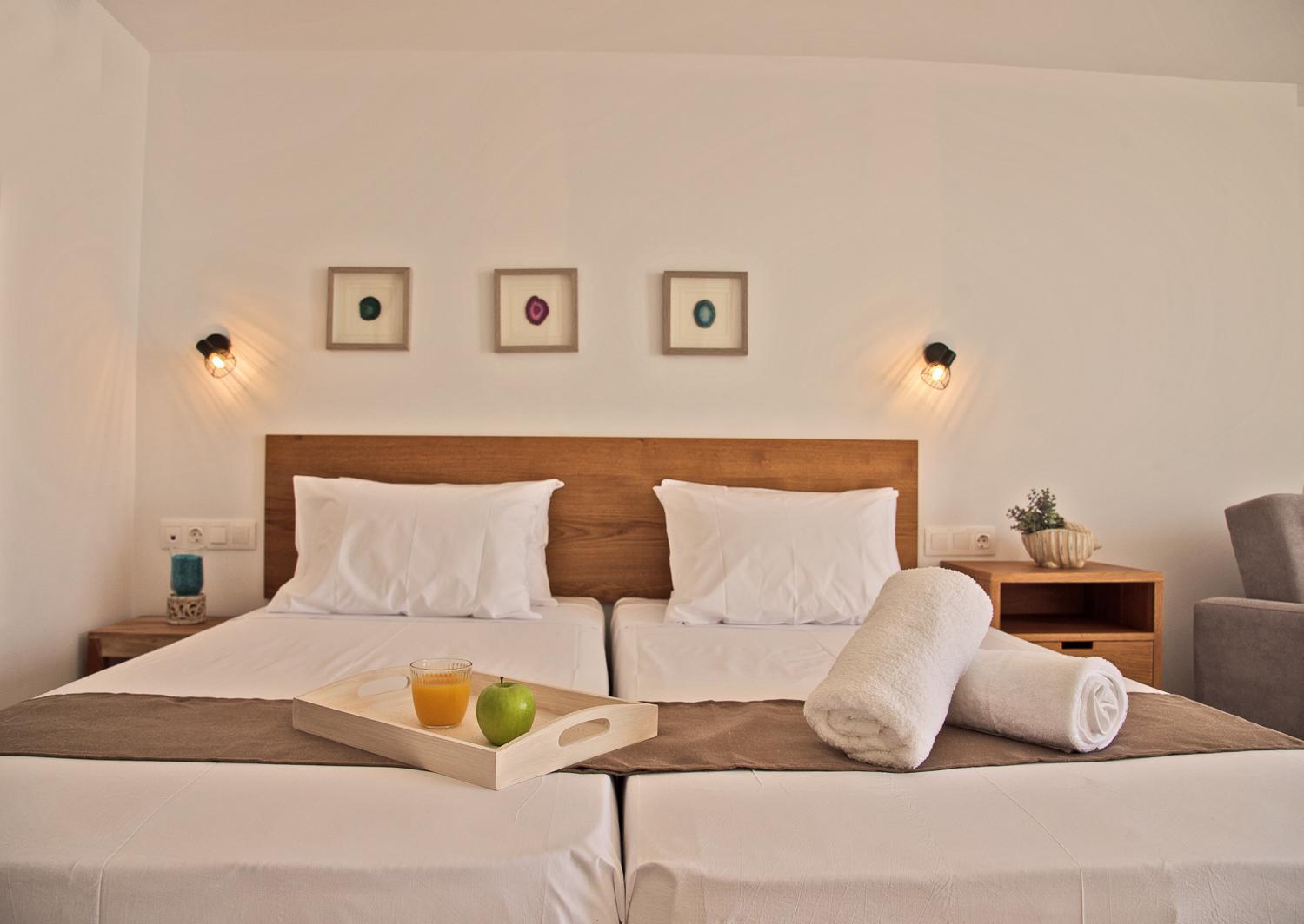 Apartment with Sea View - Photo 7