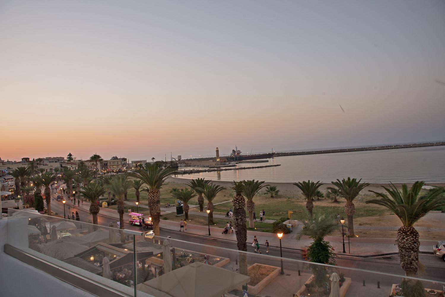 Apartment with Sea View - Photo 29