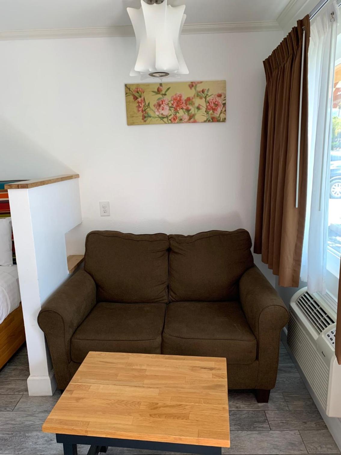 King Suite - Photo 5