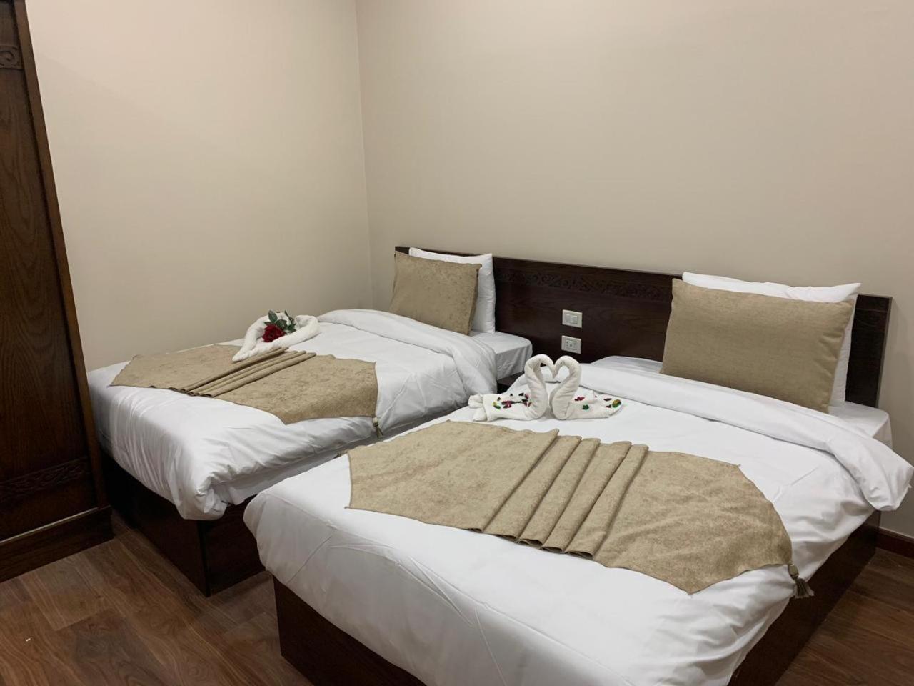 Deluxe Double or Twin Room - Photo 18