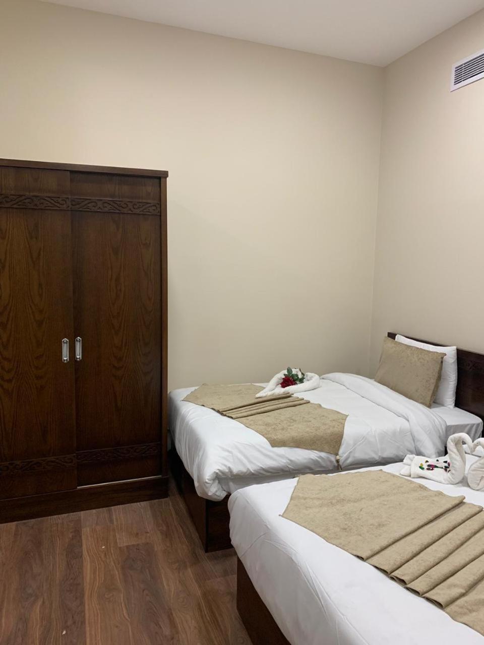 Deluxe Double or Twin Room - Photo 16