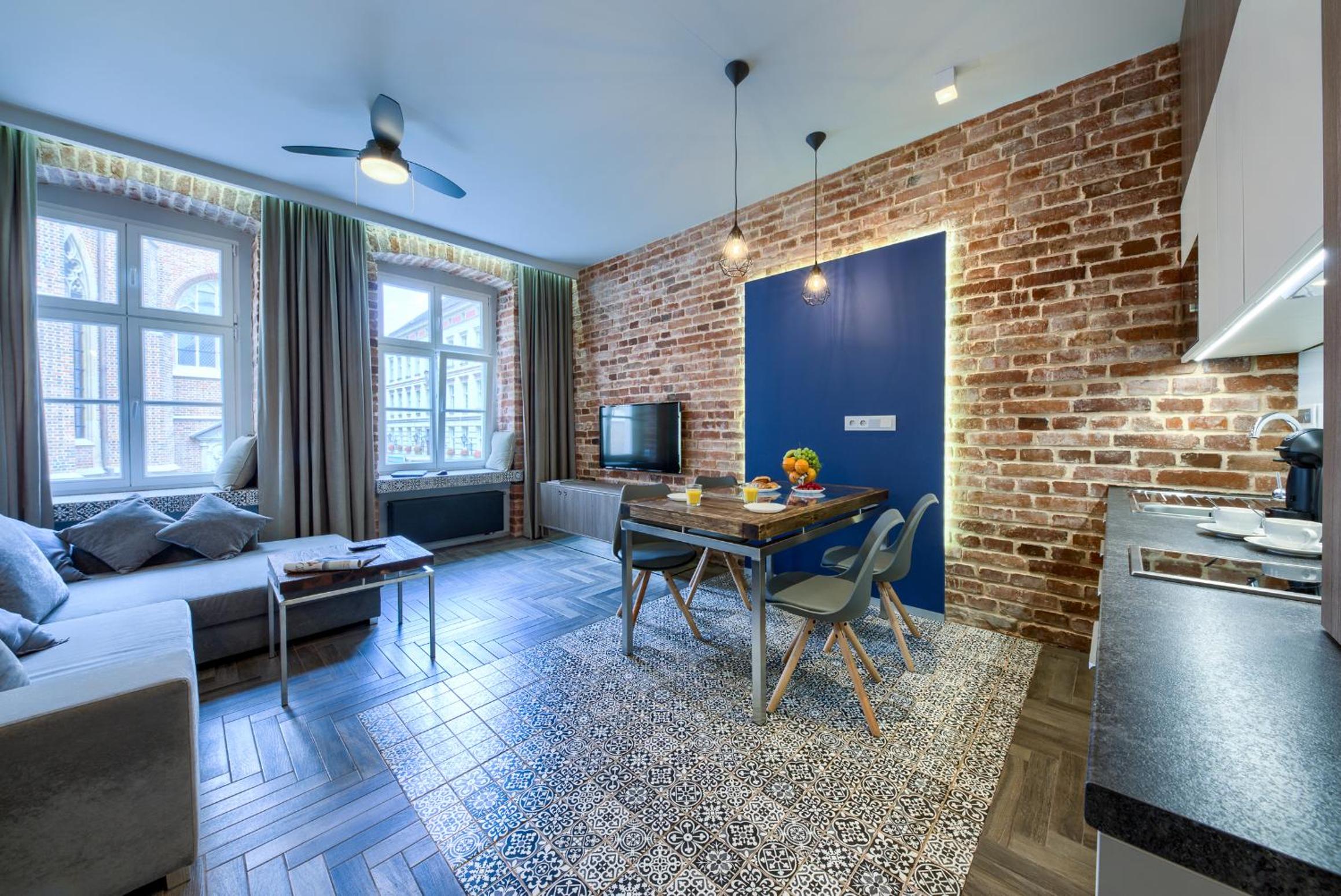 Deluxe Apartment