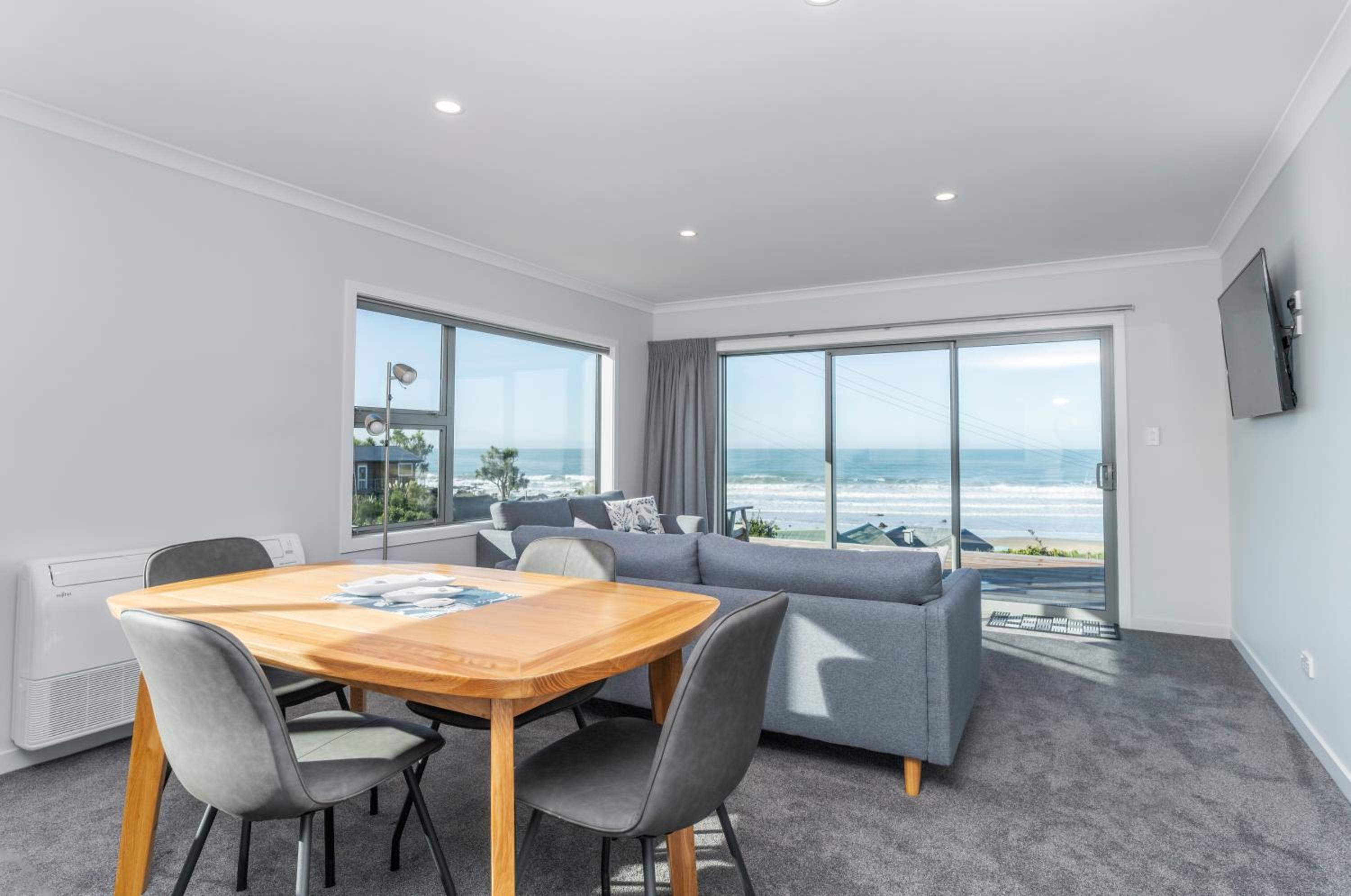 Apartment with Sea View - Photo 1