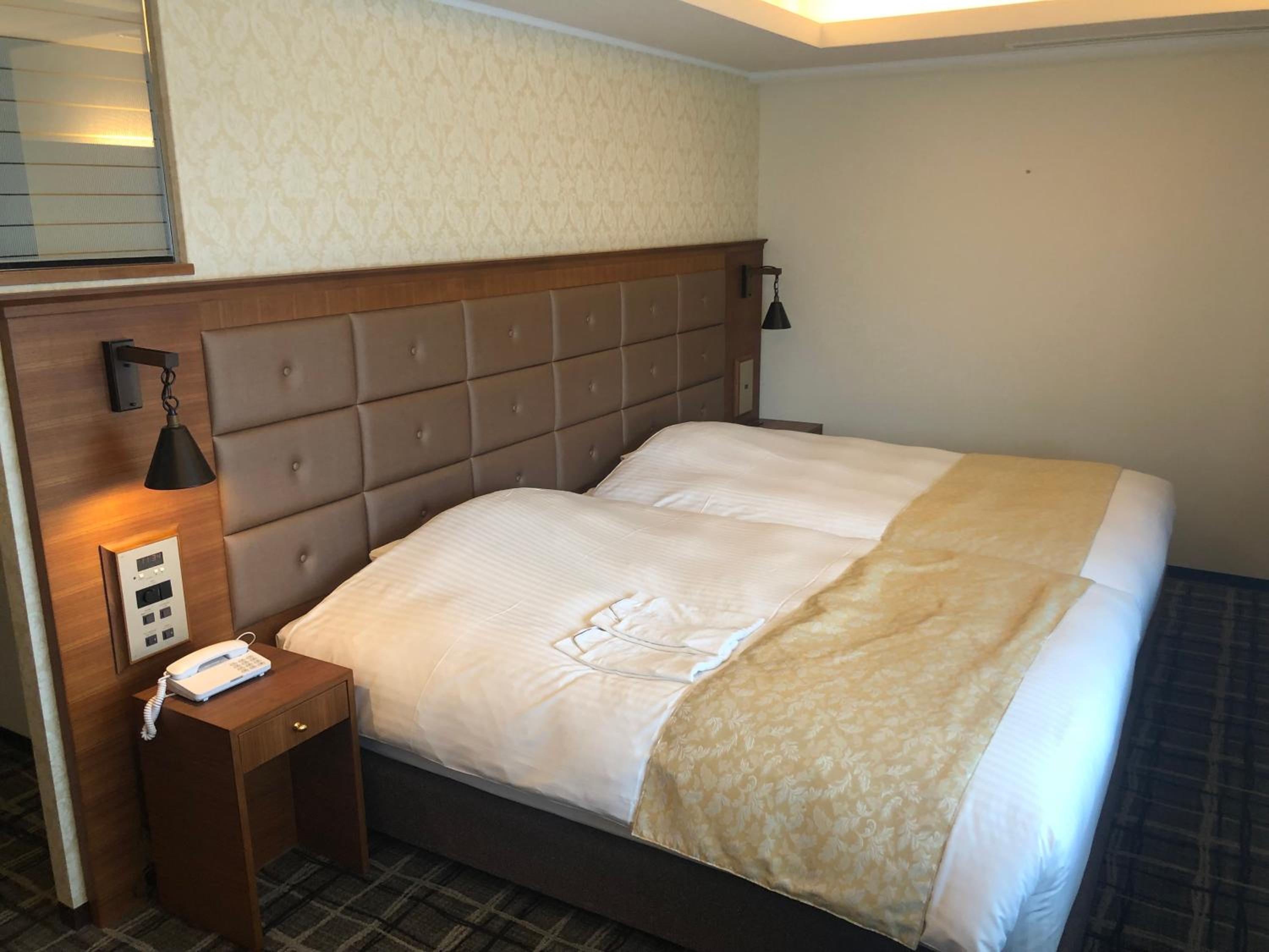 Deluxe Twin Room - Non-Smoking photo 1